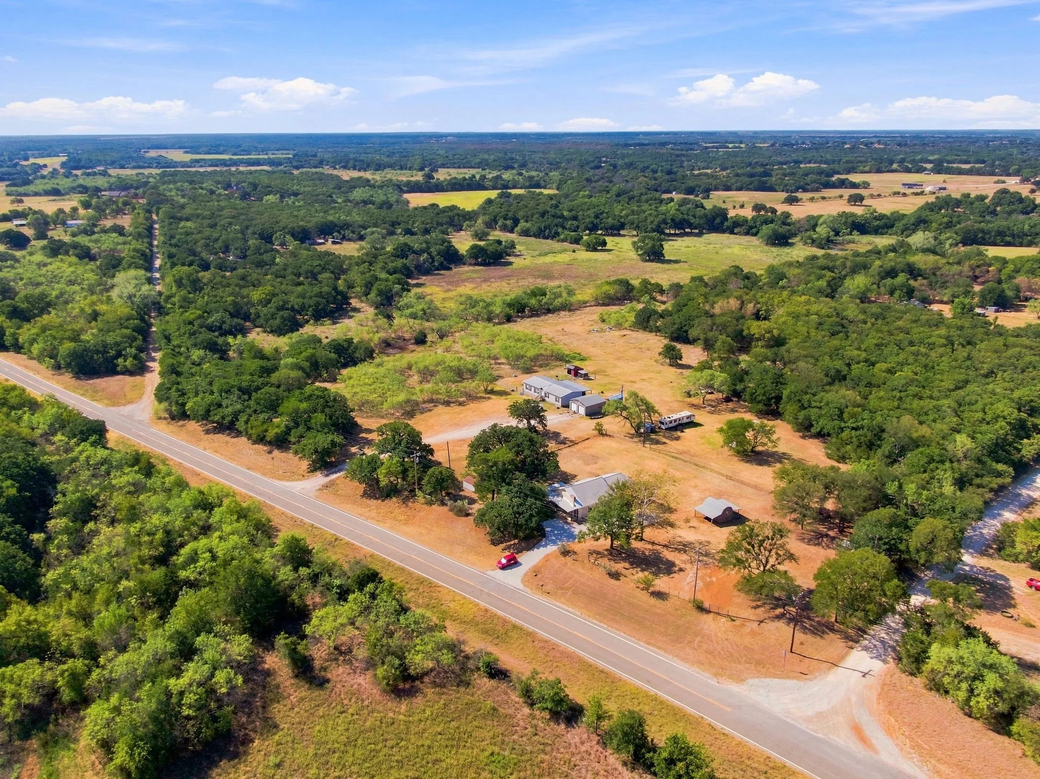 Single Family Residence For Sale in Hill County , 659 Fm 3050, Whitney, Texas 76692, 3 Bedroom, 2 Bathroom, Garage spaces, 1,425 Sqft, built in 0, mls#21376960, Real Estate Agent in Whitney, Homes For Sale in Hill county, Homes For Sale in Whitney, Realtor in Whitney Texas, Real Estate Brokerage Independent Realty Texas, Luminita Cordes Realtor