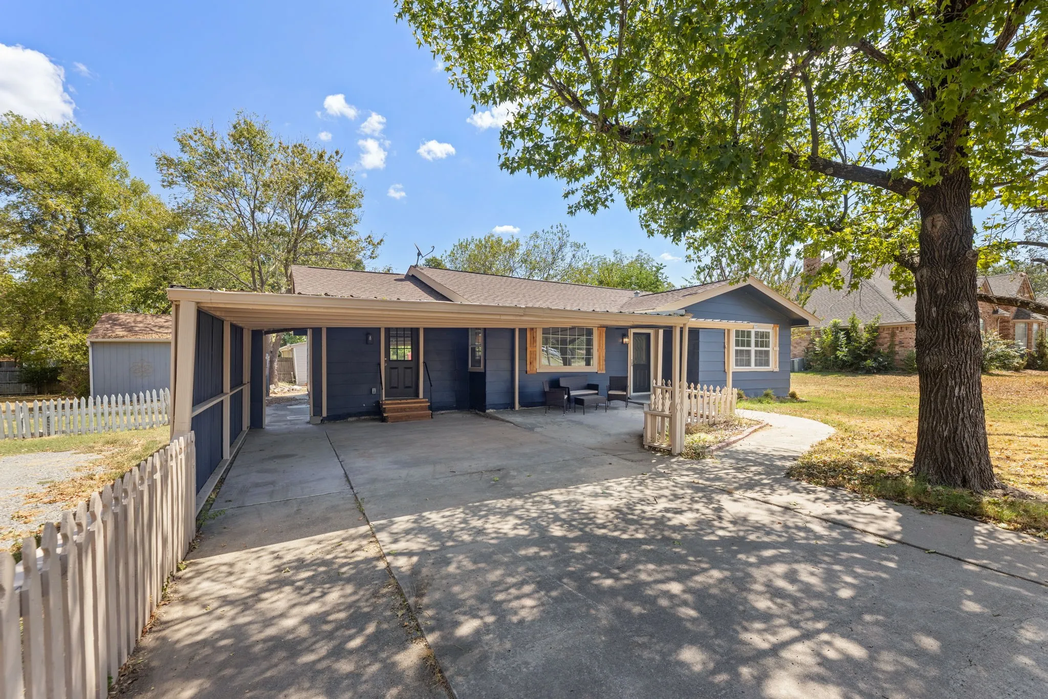 204 N 3rd - Celeste