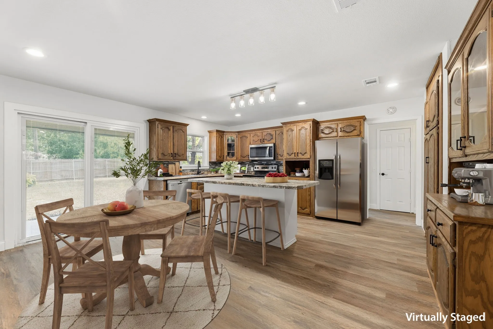204 N 3rd - Celeste