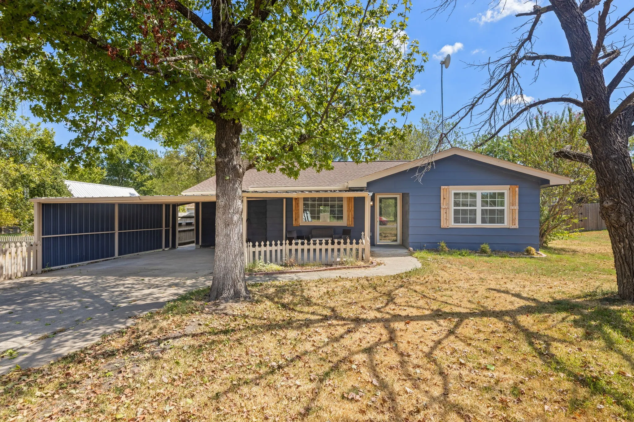 204 N 3rd - Celeste