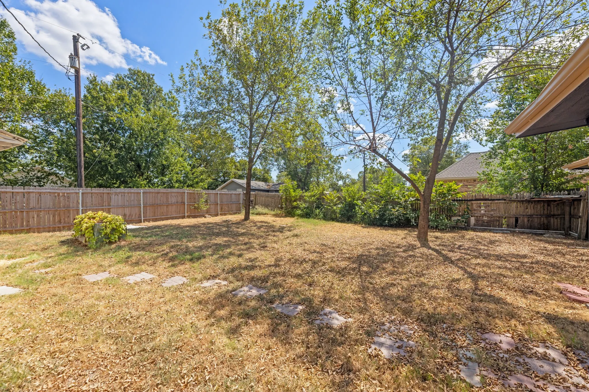 204 N 3rd - Celeste