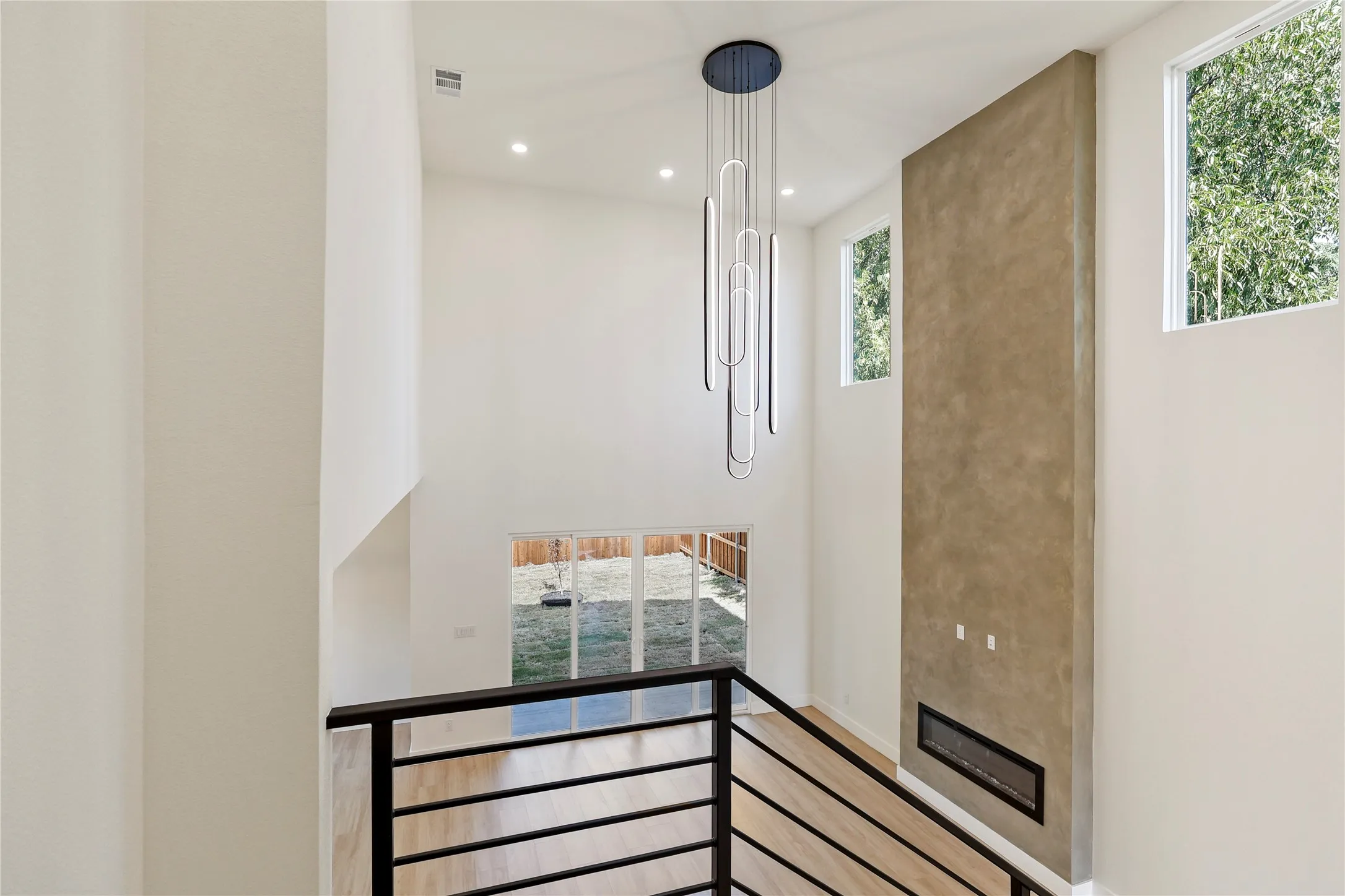 Single Family Residence For Sale in Dallas County , 326 Avenue F, Dallas, Texas 75203, 4 Bedroom, 3 Bathroom, 2 Garage spaces, 2,313 Sqft, built in 2026, mls#21378283, Real Estate Agent in Dallas, Homes For Sale in Dallas county, Homes For Sale in Dallas, Realtor in Dallas Texas, Real Estate Brokerage Independent Realty Texas, Luminita Cordes Realtor
