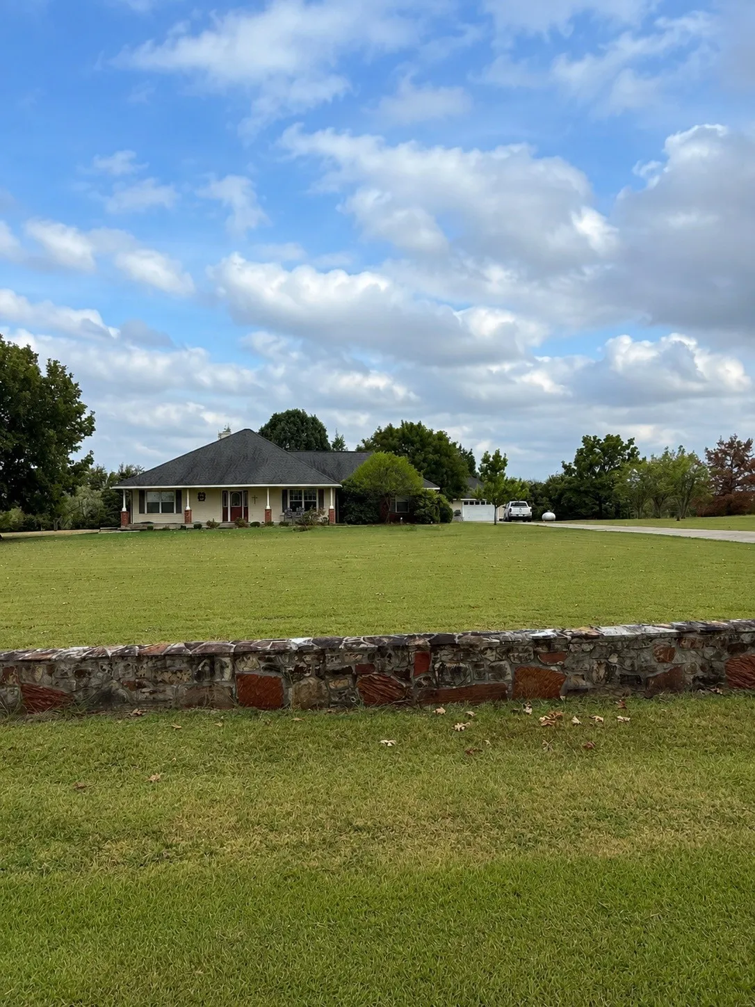 Single Family Residence For Sale in Hunt County , 5654 Southfork Drive W, Royse City, Texas 75189, 3 Bedroom, 2 Bathroom, 2 Garage spaces, 1,941 Sqft, built in 2000, mls#21377551, Real Estate Agent in Royse City, Homes For Sale in Hunt county, Homes For Sale in Royse City, Realtor in Royse City Texas, Real Estate Brokerage Independent Realty Texas, Luminita Cordes Realtor