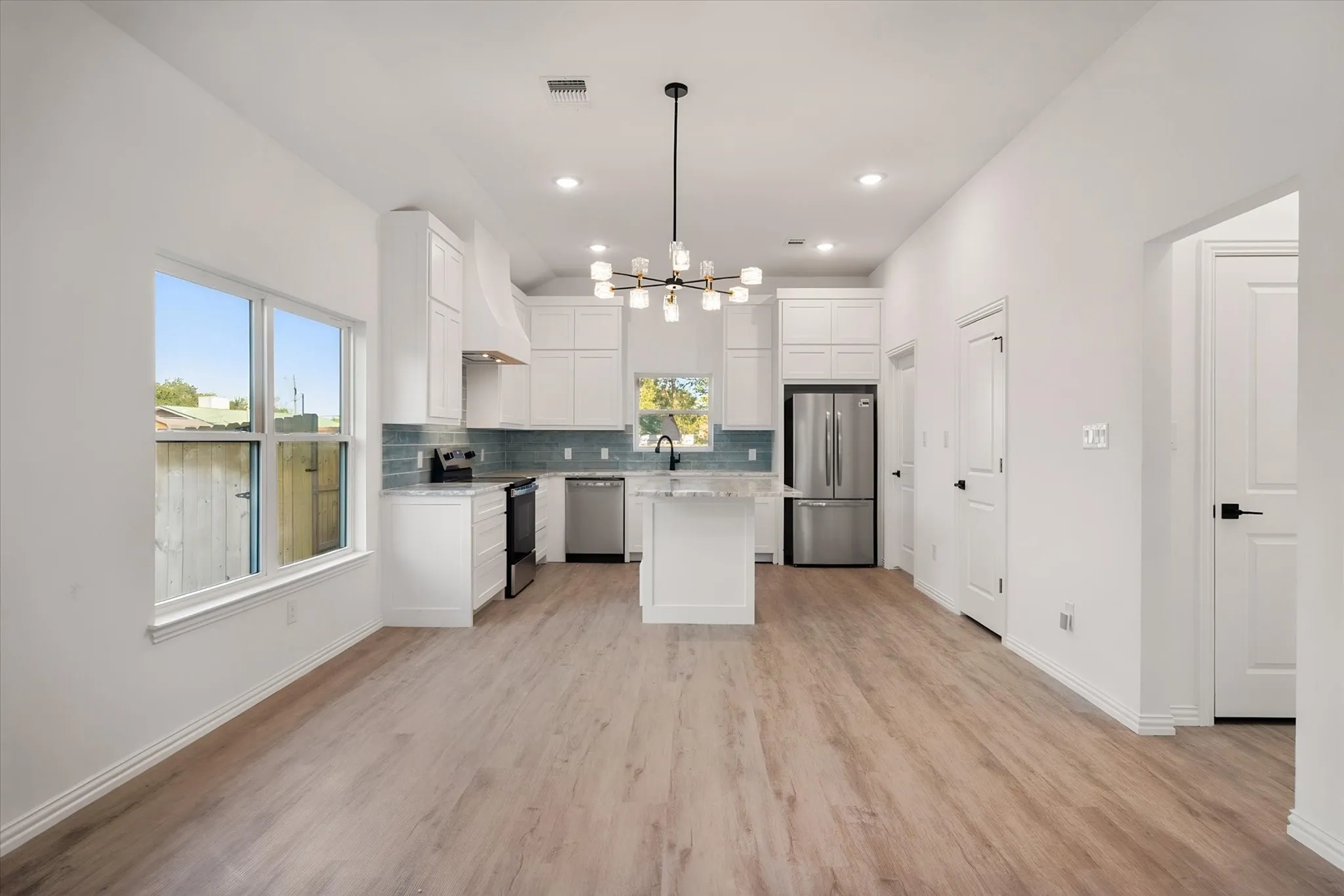 Single Family Residence For Sale in Navarro County , 1100 E Collin Street, Corsicana, Texas 75110, 3 Bedroom, 2 Bathroom, Garage spaces, 1,511 Sqft, built in 2026, mls#21377599, Real Estate Agent in Corsicana, Homes For Sale in Navarro county, Homes For Sale in Corsicana, Realtor in Corsicana Texas, Real Estate Brokerage Independent Realty Texas, Luminita Cordes Realtor