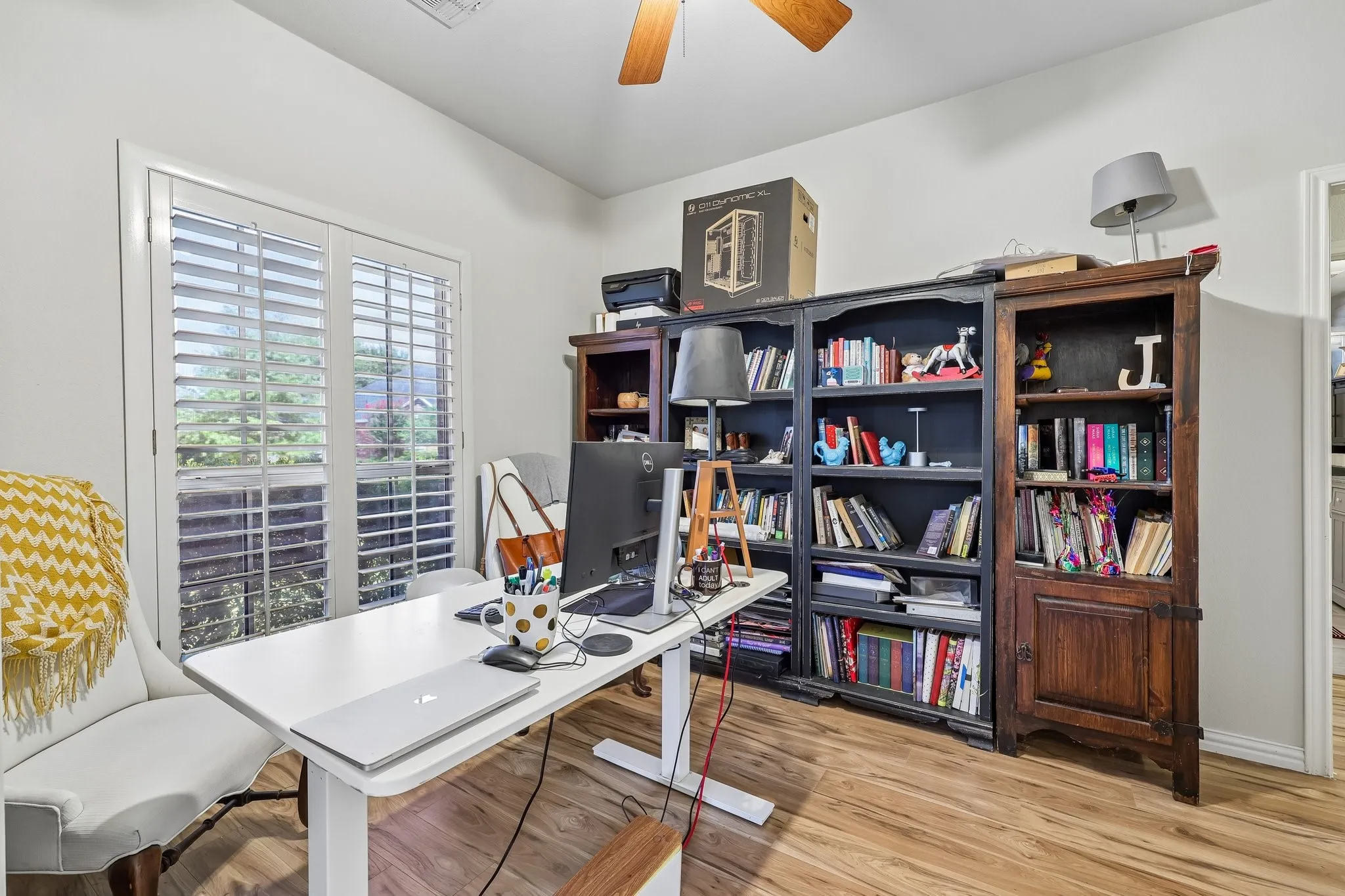 Single Family Residence For Sale in Collin County , 204 Sherwood Drive, Murphy, Texas 75094, 3 Bedroom, 2 Bathroom, 2 Garage spaces, 2,244 Sqft, built in 2001, mls#21374078, Real Estate Agent in Murphy, Homes For Sale in Collin county, Homes For Sale in Murphy, Realtor in Murphy Texas, Real Estate Brokerage Independent Realty Texas, Luminita Cordes Realtor