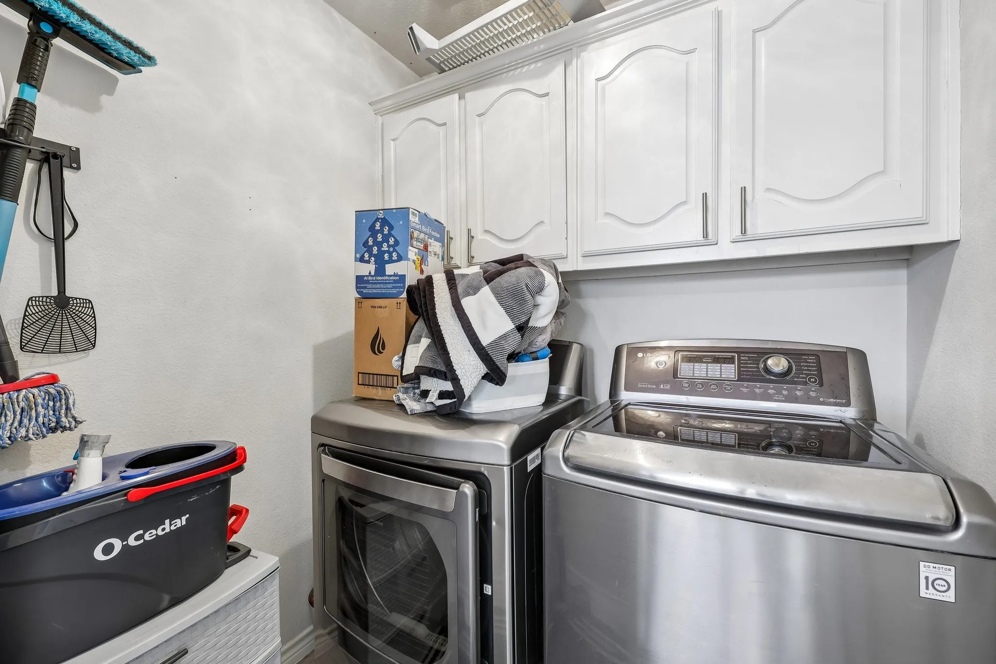 Single Family Residence For Sale in Collin County , 204 Sherwood Drive, Murphy, Texas 75094, 3 Bedroom, 2 Bathroom, 2 Garage spaces, 2,244 Sqft, built in 2001, mls#21374078, Real Estate Agent in Murphy, Homes For Sale in Collin county, Homes For Sale in Murphy, Realtor in Murphy Texas, Real Estate Brokerage Independent Realty Texas, Luminita Cordes Realtor