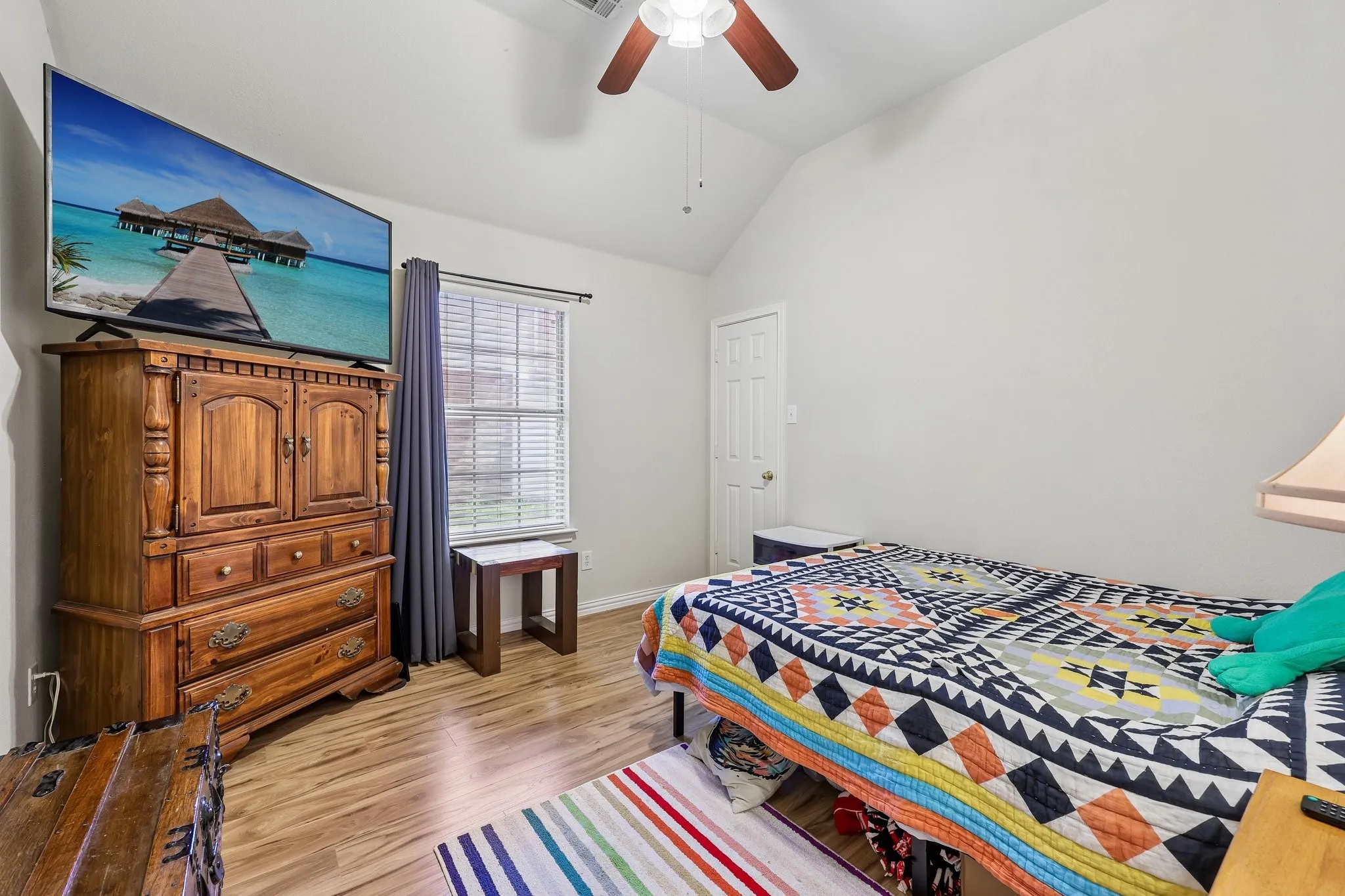 Single Family Residence For Sale in Collin County , 204 Sherwood Drive, Murphy, Texas 75094, 3 Bedroom, 2 Bathroom, 2 Garage spaces, 2,244 Sqft, built in 2001, mls#21374078, Real Estate Agent in Murphy, Homes For Sale in Collin county, Homes For Sale in Murphy, Realtor in Murphy Texas, Real Estate Brokerage Independent Realty Texas, Luminita Cordes Realtor