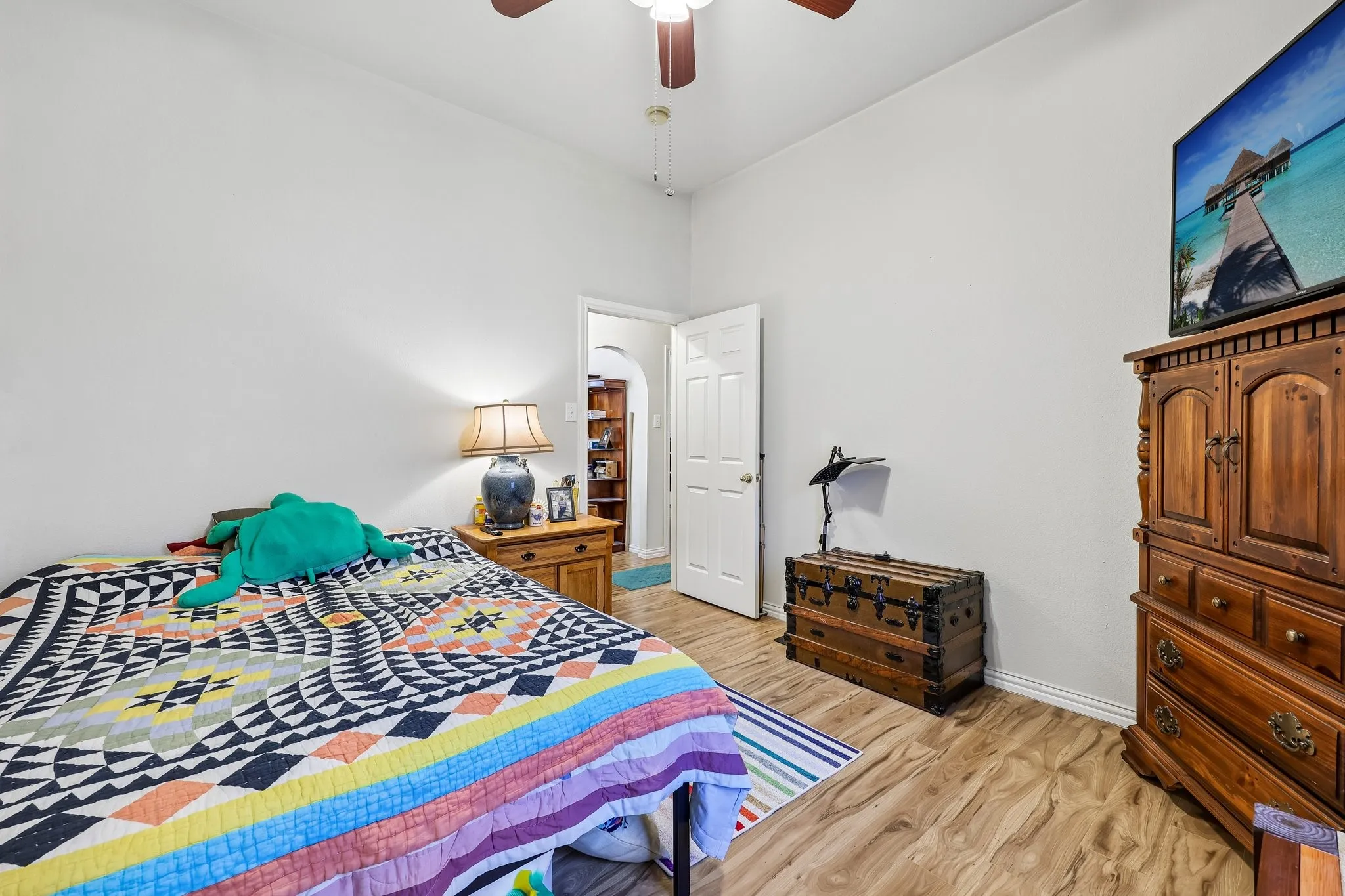 Single Family Residence For Sale in Collin County , 204 Sherwood Drive, Murphy, Texas 75094, 3 Bedroom, 2 Bathroom, 2 Garage spaces, 2,244 Sqft, built in 2001, mls#21374078, Real Estate Agent in Murphy, Homes For Sale in Collin county, Homes For Sale in Murphy, Realtor in Murphy Texas, Real Estate Brokerage Independent Realty Texas, Luminita Cordes Realtor