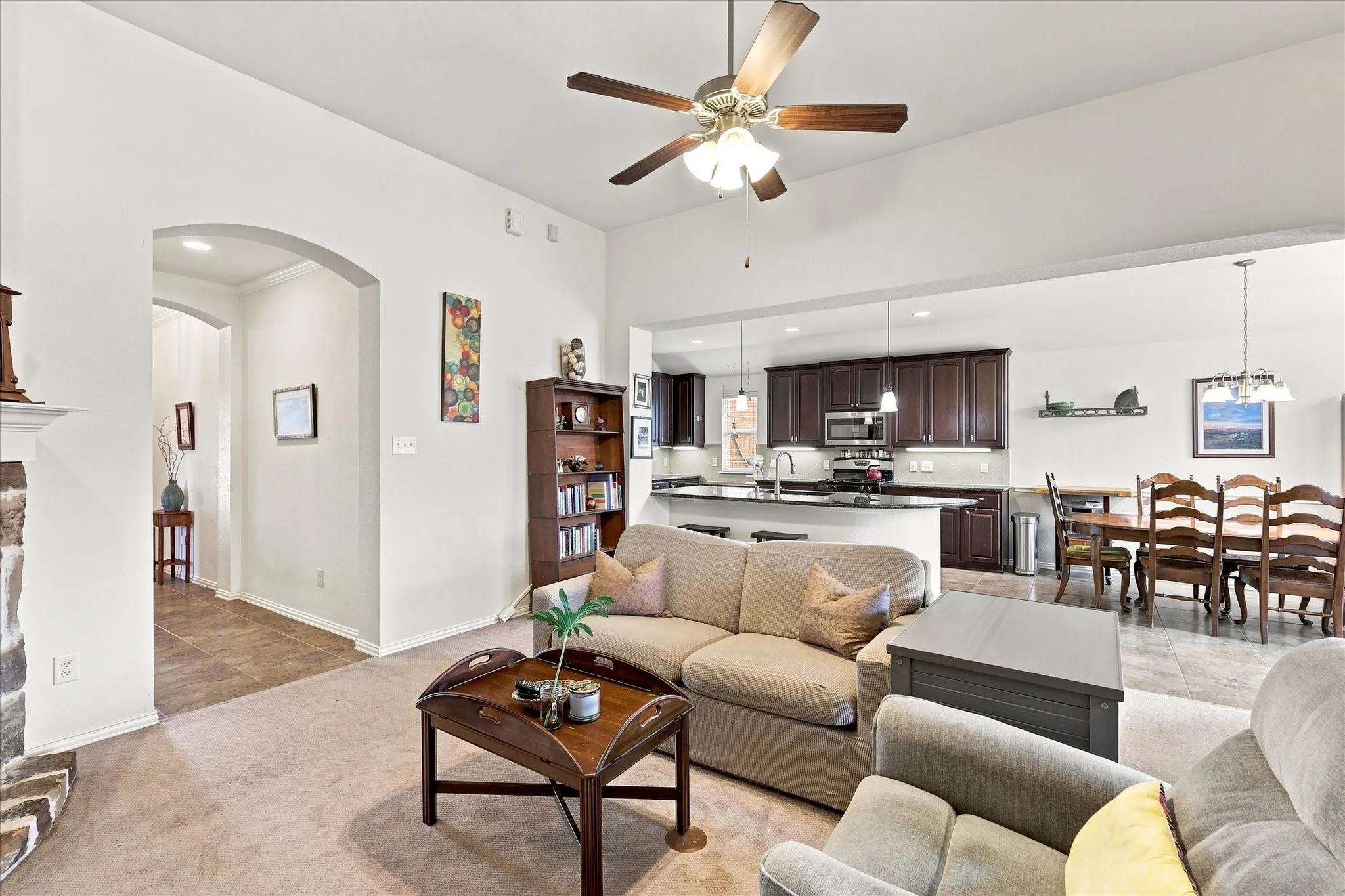 Single Family Residence For Sale in Tarrant County , 9200 Comanche Ridge Drive, Fort Worth, Texas 76131, 3 Bedroom, 2 Bathroom, 2 Garage spaces, 1,631 Sqft, built in 2011, mls#21373160, Real Estate Agent in Fort Worth, Homes For Sale in Tarrant county, Homes For Sale in Fort Worth, Realtor in Fort Worth Texas, Real Estate Brokerage Independent Realty Texas, Luminita Cordes Realtor
