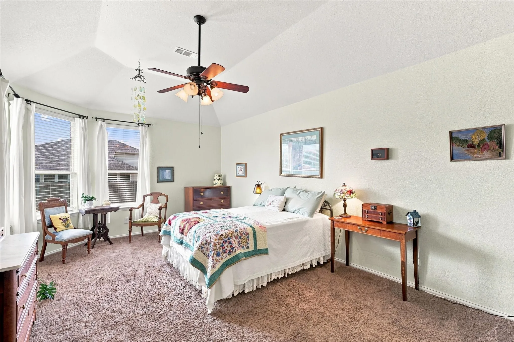 Single Family Residence For Sale in Tarrant County , 9200 Comanche Ridge Drive, Fort Worth, Texas 76131, 3 Bedroom, 2 Bathroom, 2 Garage spaces, 1,631 Sqft, built in 2011, mls#21373160, Real Estate Agent in Fort Worth, Homes For Sale in Tarrant county, Homes For Sale in Fort Worth, Realtor in Fort Worth Texas, Real Estate Brokerage Independent Realty Texas, Luminita Cordes Realtor