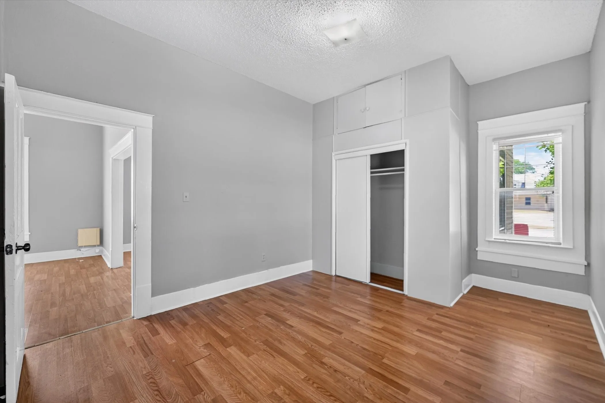 Duplex For Rent in Grayson County , 419 N Grand Avenue B, Sherman, Texas 75090, 2 Bedroom, 1 Bathroom, Garage spaces, 879 Sqft, built in 1950, mls#21378291, Real Estate Agent in Sherman, Homes For Rent in Grayson county, Homes For Rent in Sherman, Realtor in Sherman Texas, Real Estate Brokerage Independent Realty Texas, Luminita Cordes Realtor
