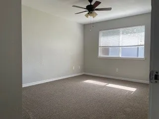 Single Family Residence For Rent in Denton County , 5312 Queens Court, Lake Dallas, Texas 75065, 3 Bedroom, 2 Bathroom, 1 Garage spaces, 1,173 Sqft, built in 1978, mls#21377801, Real Estate Agent in Lake Dallas, Homes For Rent in Denton county, Homes For Rent in Lake Dallas, Realtor in Lake Dallas Texas, Real Estate Brokerage Independent Realty Texas, Luminita Cordes Realtor