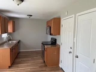 Single Family Residence For Rent in Denton County , 5312 Queens Court, Lake Dallas, Texas 75065, 3 Bedroom, 2 Bathroom, 1 Garage spaces, 1,173 Sqft, built in 1978, mls#21377801, Real Estate Agent in Lake Dallas, Homes For Rent in Denton county, Homes For Rent in Lake Dallas, Realtor in Lake Dallas Texas, Real Estate Brokerage Independent Realty Texas, Luminita Cordes Realtor