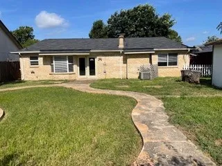 Single Family Residence For Rent in Denton County , 5312 Queens Court, Lake Dallas, Texas 75065, 3 Bedroom, 2 Bathroom, 1 Garage spaces, 1,173 Sqft, built in 1978, mls#21377801, Real Estate Agent in Lake Dallas, Homes For Rent in Denton county, Homes For Rent in Lake Dallas, Realtor in Lake Dallas Texas, Real Estate Brokerage Independent Realty Texas, Luminita Cordes Realtor