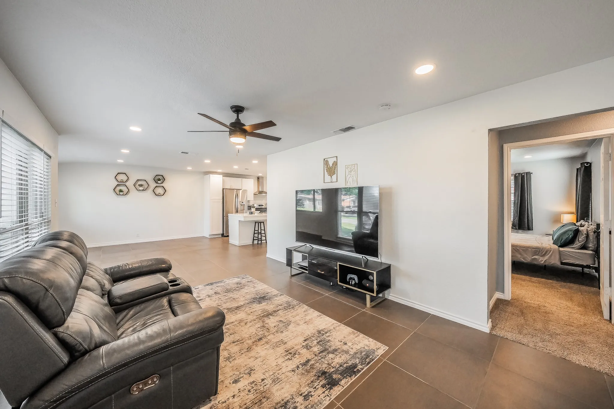 Single Family Residence For Sale in Dallas County , 10866 Cassandra Way, Dallas, Texas 75228, 3 Bedroom, 2 Bathroom, Garage spaces, 1,440 Sqft, built in 1955, mls#21378289, Real Estate Agent in Dallas, Homes For Sale in Dallas county, Homes For Sale in Dallas, Realtor in Dallas Texas, Real Estate Brokerage Independent Realty Texas, Luminita Cordes Realtor