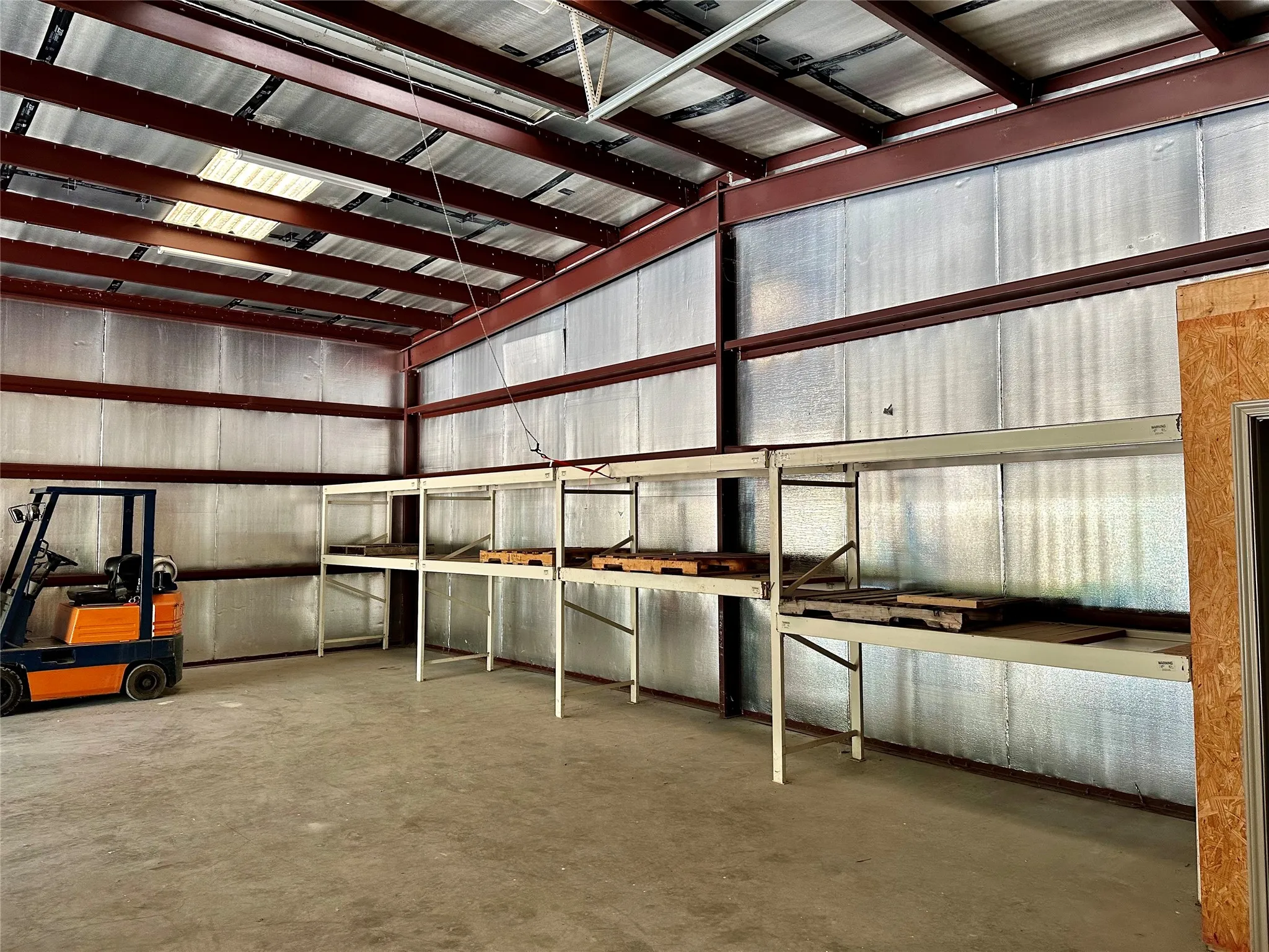 Warehouse For Rent in Hood County , 4059 Rhea Road, Granbury, Texas 76049, 0, 0, Garage spaces, 0 Sqft, built in 2008, mls#21378173, Real Estate Agent in Granbury, Homes For Rent in Hood county, Homes For Rent in Granbury, Realtor in Granbury Texas, Real Estate Brokerage Independent Realty Texas, Luminita Cordes Realtor