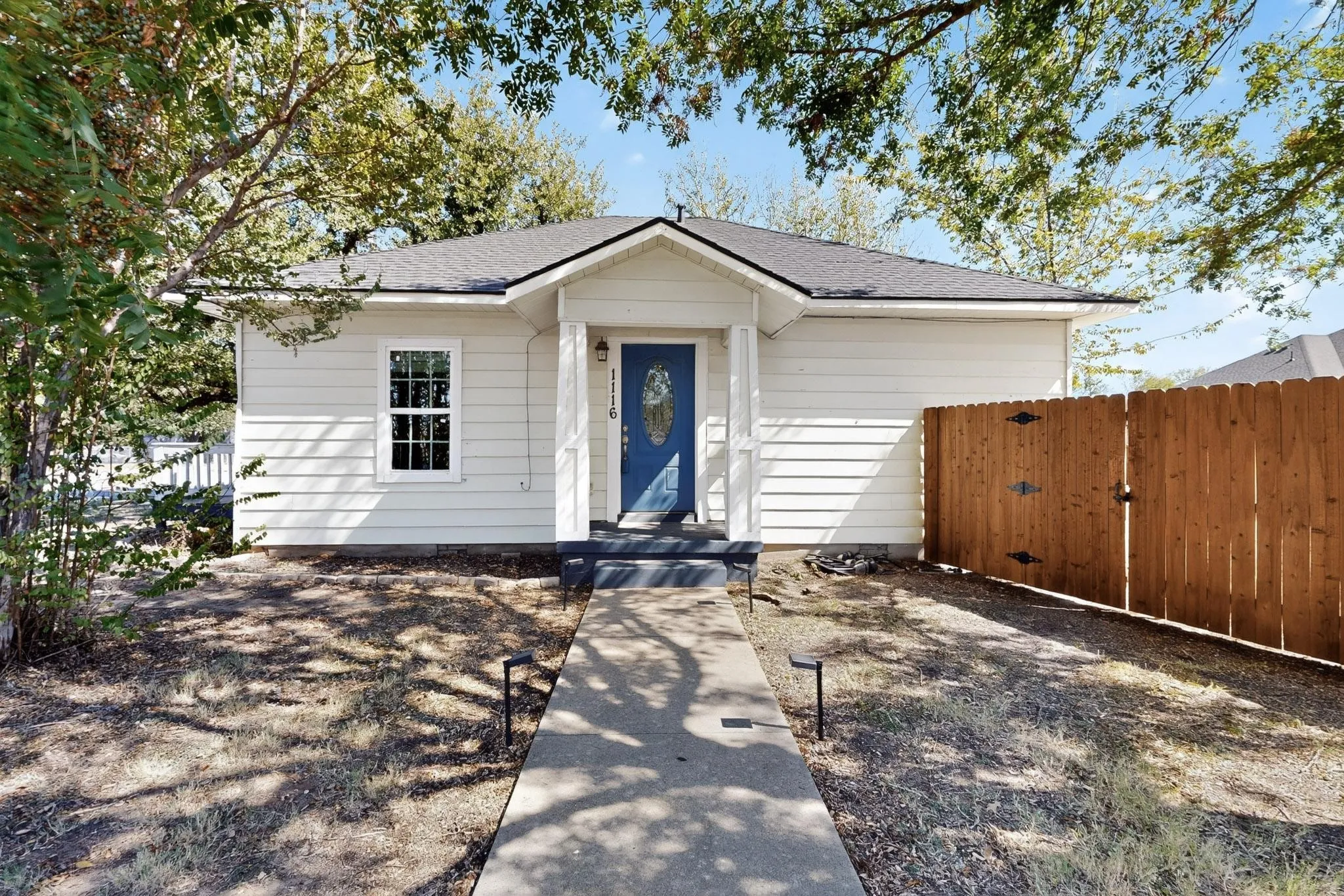 Single Family Residence For Sale in Parker County , 1116 Franklin Street, Weatherford, Texas 76086, 2 Bedroom, 2 Bathroom, Garage spaces, 1,062 Sqft, built in 0, mls#21377313, Real Estate Agent in Weatherford, Homes For Sale in Parker county, Homes For Sale in Weatherford, Realtor in Weatherford Texas, Real Estate Brokerage Independent Realty Texas, Luminita Cordes Realtor