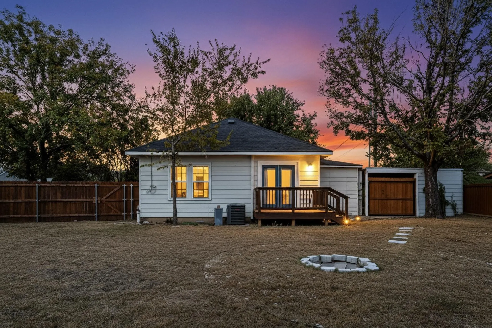 Single Family Residence For Sale in Parker County , 1116 Franklin Street, Weatherford, Texas 76086, 2 Bedroom, 2 Bathroom, Garage spaces, 1,062 Sqft, built in 0, mls#21377313, Real Estate Agent in Weatherford, Homes For Sale in Parker county, Homes For Sale in Weatherford, Realtor in Weatherford Texas, Real Estate Brokerage Independent Realty Texas, Luminita Cordes Realtor