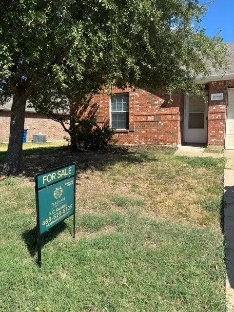 Single Family Residence For Sale in Denton County , 2755 Hacienda Lake Drive, Little Elm, Texas 75068, 4 Bedroom, 2 Bathroom, 2 Garage spaces, 1,784 Sqft, built in 2006, mls#21373909, Real Estate Agent in Little Elm, Homes For Sale in Denton county, Homes For Sale in Little Elm, Realtor in Little Elm Texas, Real Estate Brokerage Independent Realty Texas, Luminita Cordes Realtor
