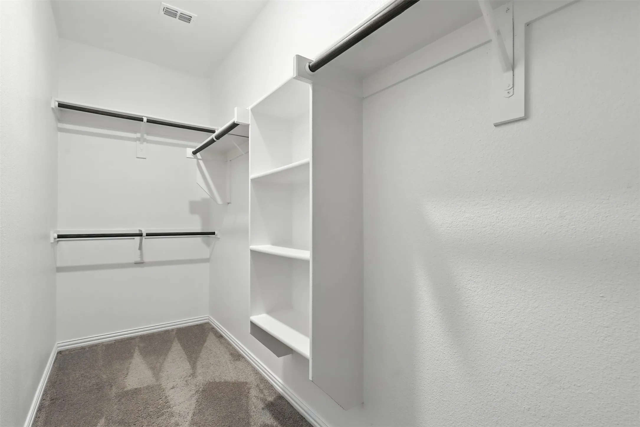 Single Family Residence For Rent in Tarrant County , 6924 Waterloo Lane, Fort Worth, Texas 76179, 3 Bedroom, 2 Bathroom, 2 Garage spaces, 1,597 Sqft, built in 2021, mls#21378294, Real Estate Agent in Fort Worth, Homes For Rent in Tarrant county, Homes For Rent in Fort Worth, Realtor in Fort Worth Texas, Real Estate Brokerage Independent Realty Texas, Luminita Cordes Realtor