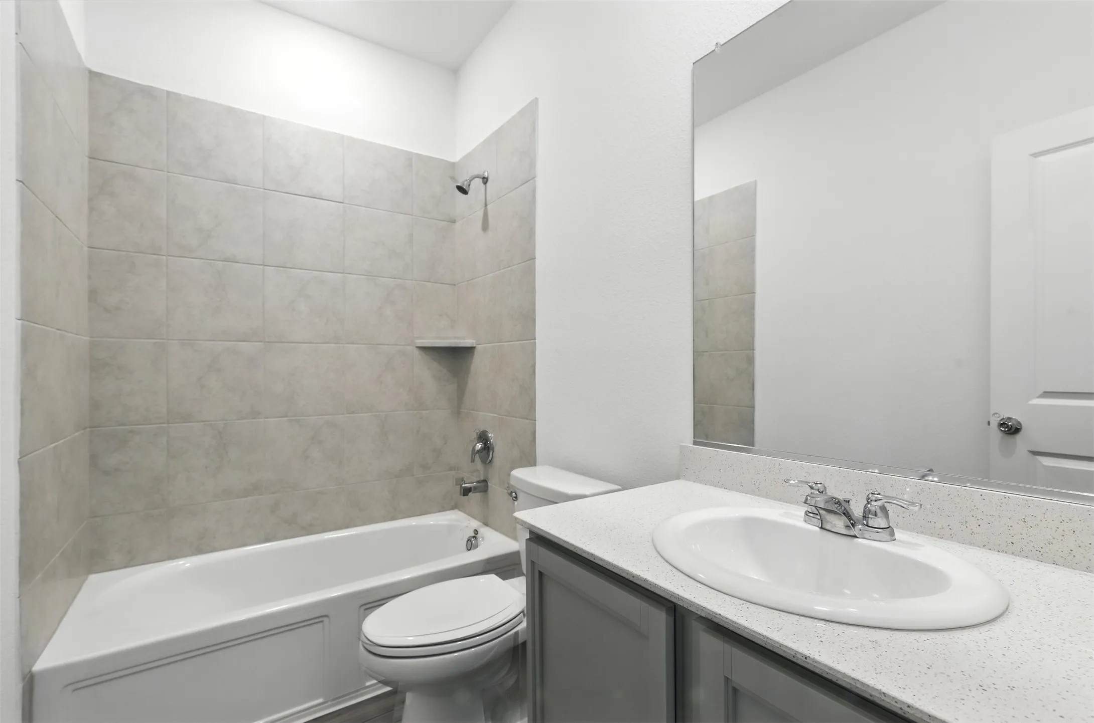 Single Family Residence For Rent in Tarrant County , 6924 Waterloo Lane, Fort Worth, Texas 76179, 3 Bedroom, 2 Bathroom, 2 Garage spaces, 1,597 Sqft, built in 2021, mls#21378294, Real Estate Agent in Fort Worth, Homes For Rent in Tarrant county, Homes For Rent in Fort Worth, Realtor in Fort Worth Texas, Real Estate Brokerage Independent Realty Texas, Luminita Cordes Realtor