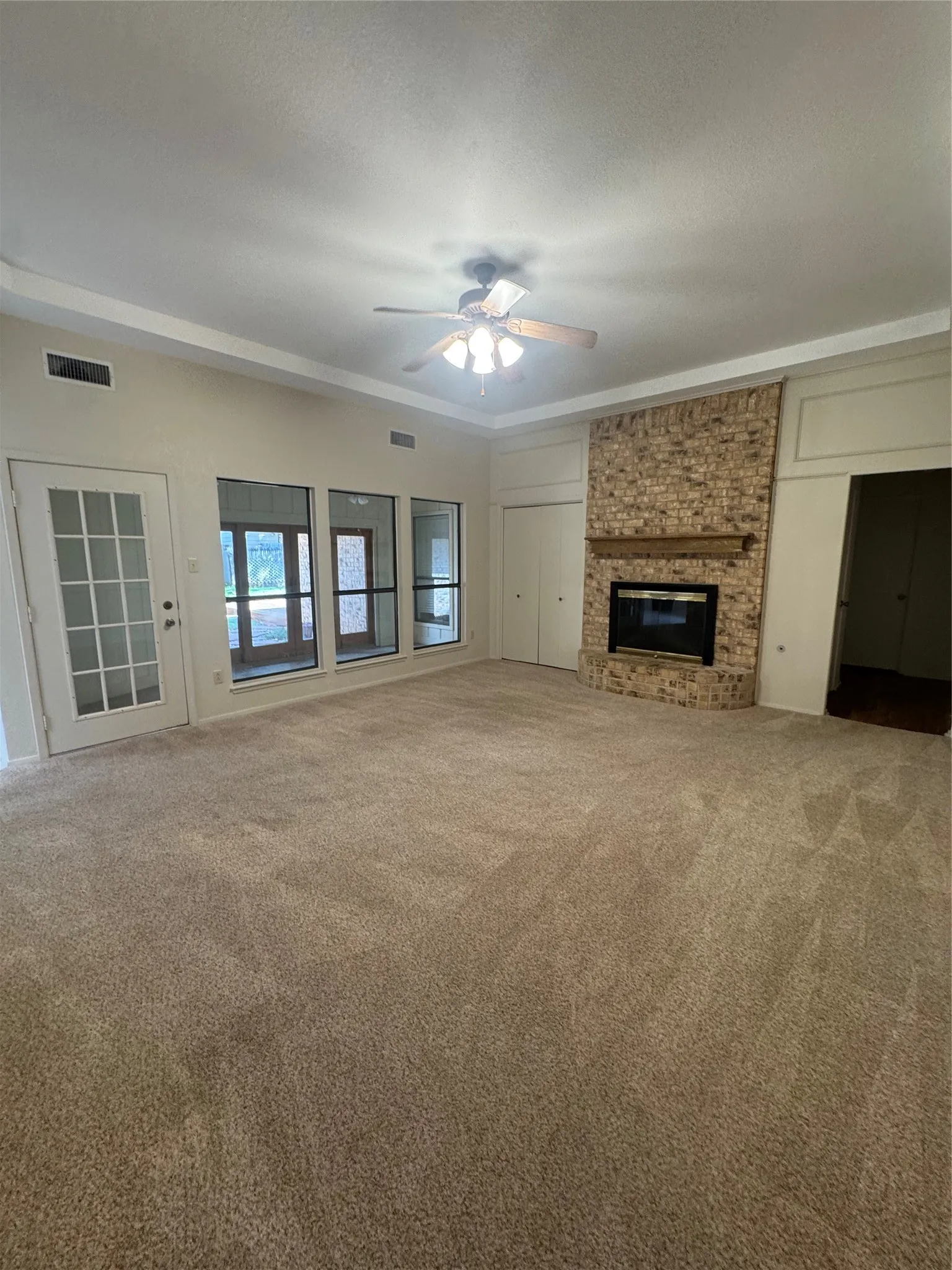 Single Family Residence For Rent in Taylor County , 5009 Patsye Ann Cove, Abilene, Texas 79606, 3 Bedroom, 2 Bathroom, 2 Garage spaces, 1,888 Sqft, built in 1982, mls#21378084, Real Estate Agent in Abilene, Homes For Rent in Taylor county, Homes For Rent in Abilene, Realtor in Abilene Texas, Real Estate Brokerage Independent Realty Texas, Luminita Cordes Realtor
