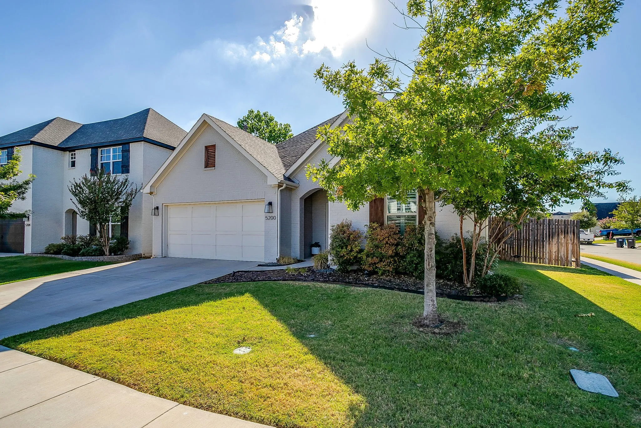 Single Family Residence For Sale in Tarrant County , 5200 Sonata Trail, Fort Worth, Texas 76126, 3 Bedroom, 3 Bathroom, 2 Garage spaces, 2,292 Sqft, built in 2019, mls#21378190, Real Estate Agent in Fort Worth, Homes For Sale in Tarrant county, Homes For Sale in Fort Worth, Realtor in Fort Worth Texas, Real Estate Brokerage Independent Realty Texas, Luminita Cordes Realtor