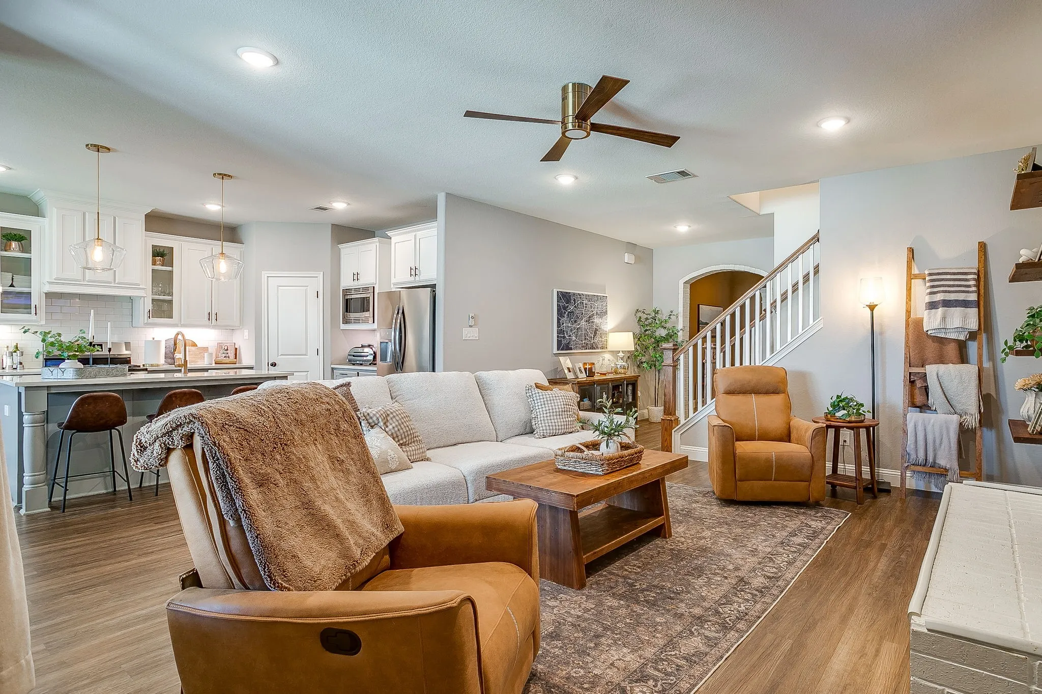 Single Family Residence For Sale in Tarrant County , 5200 Sonata Trail, Fort Worth, Texas 76126, 3 Bedroom, 3 Bathroom, 2 Garage spaces, 2,292 Sqft, built in 2019, mls#21378190, Real Estate Agent in Fort Worth, Homes For Sale in Tarrant county, Homes For Sale in Fort Worth, Realtor in Fort Worth Texas, Real Estate Brokerage Independent Realty Texas, Luminita Cordes Realtor