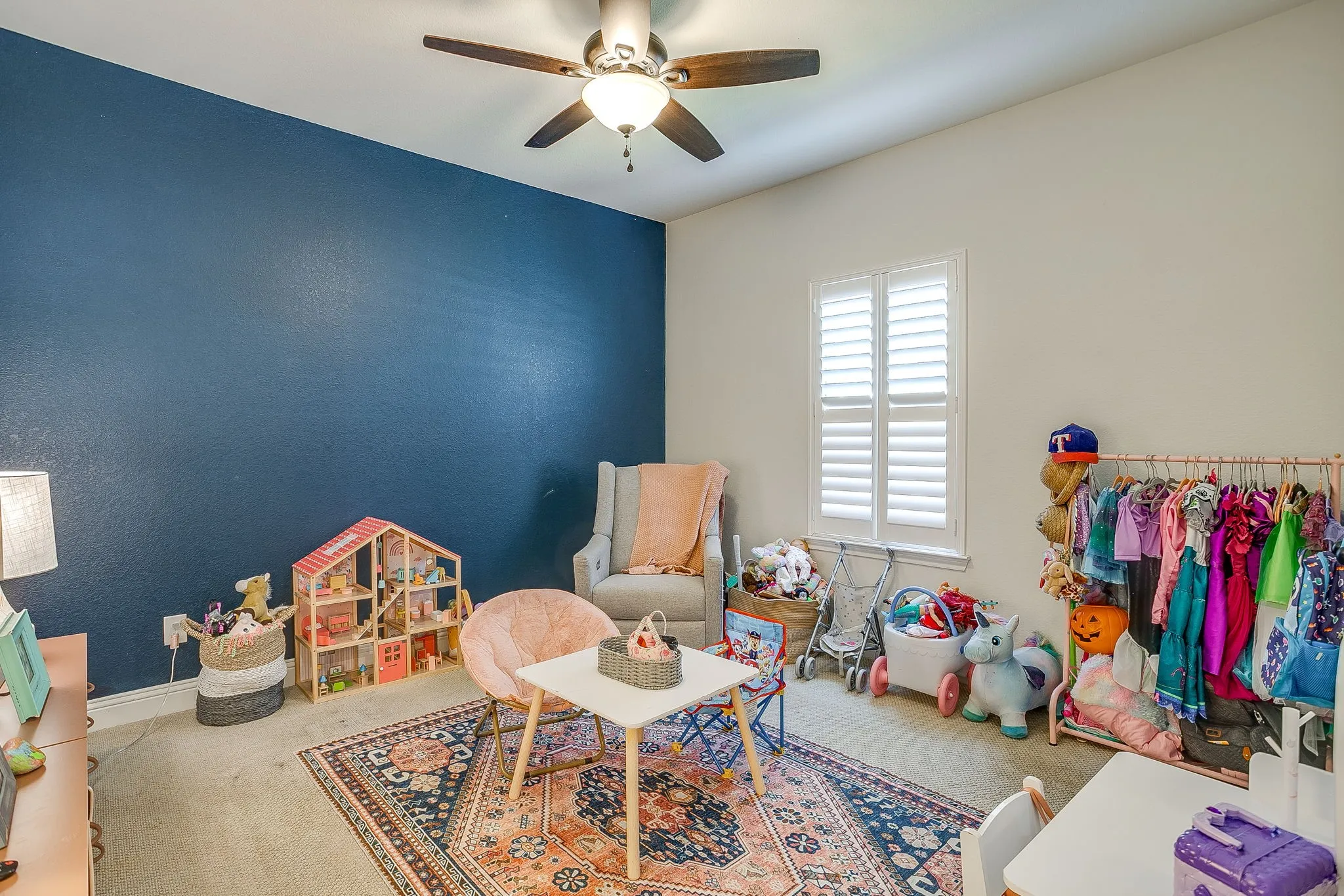 Single Family Residence For Sale in Tarrant County , 5200 Sonata Trail, Fort Worth, Texas 76126, 3 Bedroom, 3 Bathroom, 2 Garage spaces, 2,292 Sqft, built in 2019, mls#21378190, Real Estate Agent in Fort Worth, Homes For Sale in Tarrant county, Homes For Sale in Fort Worth, Realtor in Fort Worth Texas, Real Estate Brokerage Independent Realty Texas, Luminita Cordes Realtor