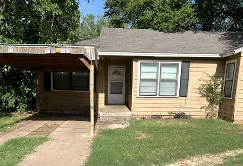 Single Family Residence For Sale in Taylor County , 1150 Rodgers, Abilene, Texas 79605, 3 Bedroom, 1 Bathroom, Garage spaces, 1,023 Sqft, built in 1950, mls#21378297, Real Estate Agent in Abilene, Homes For Sale in Taylor county, Homes For Sale in Abilene, Realtor in Abilene Texas, Real Estate Brokerage Independent Realty Texas, Luminita Cordes Realtor