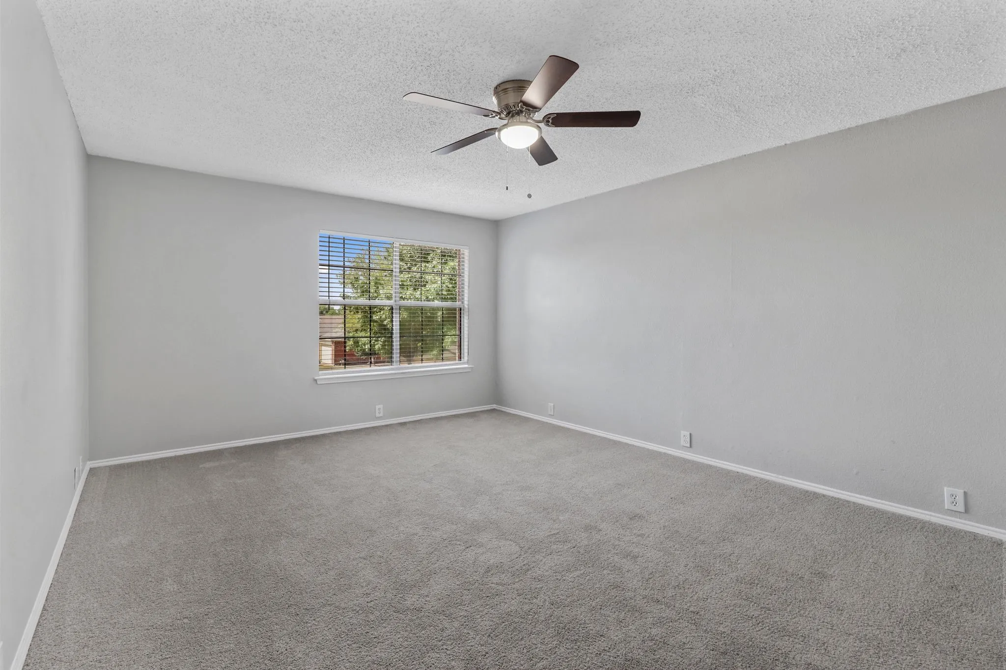 Single Family Residence For Rent in Denton County , 3100 Spenrock Court, Denton, Texas 76210, 4 Bedroom, 3 Bathroom, 2 Garage spaces, 2,460 Sqft, built in 2000, mls#21378299, Real Estate Agent in Denton, Homes For Rent in Denton county, Homes For Rent in Denton, Realtor in Denton Texas, Real Estate Brokerage Independent Realty Texas, Luminita Cordes Realtor