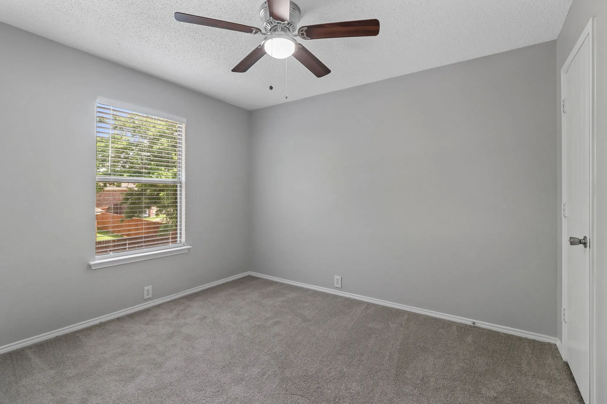 Single Family Residence For Rent in Denton County , 3100 Spenrock Court, Denton, Texas 76210, 4 Bedroom, 3 Bathroom, 2 Garage spaces, 2,460 Sqft, built in 2000, mls#21378299, Real Estate Agent in Denton, Homes For Rent in Denton county, Homes For Rent in Denton, Realtor in Denton Texas, Real Estate Brokerage Independent Realty Texas, Luminita Cordes Realtor