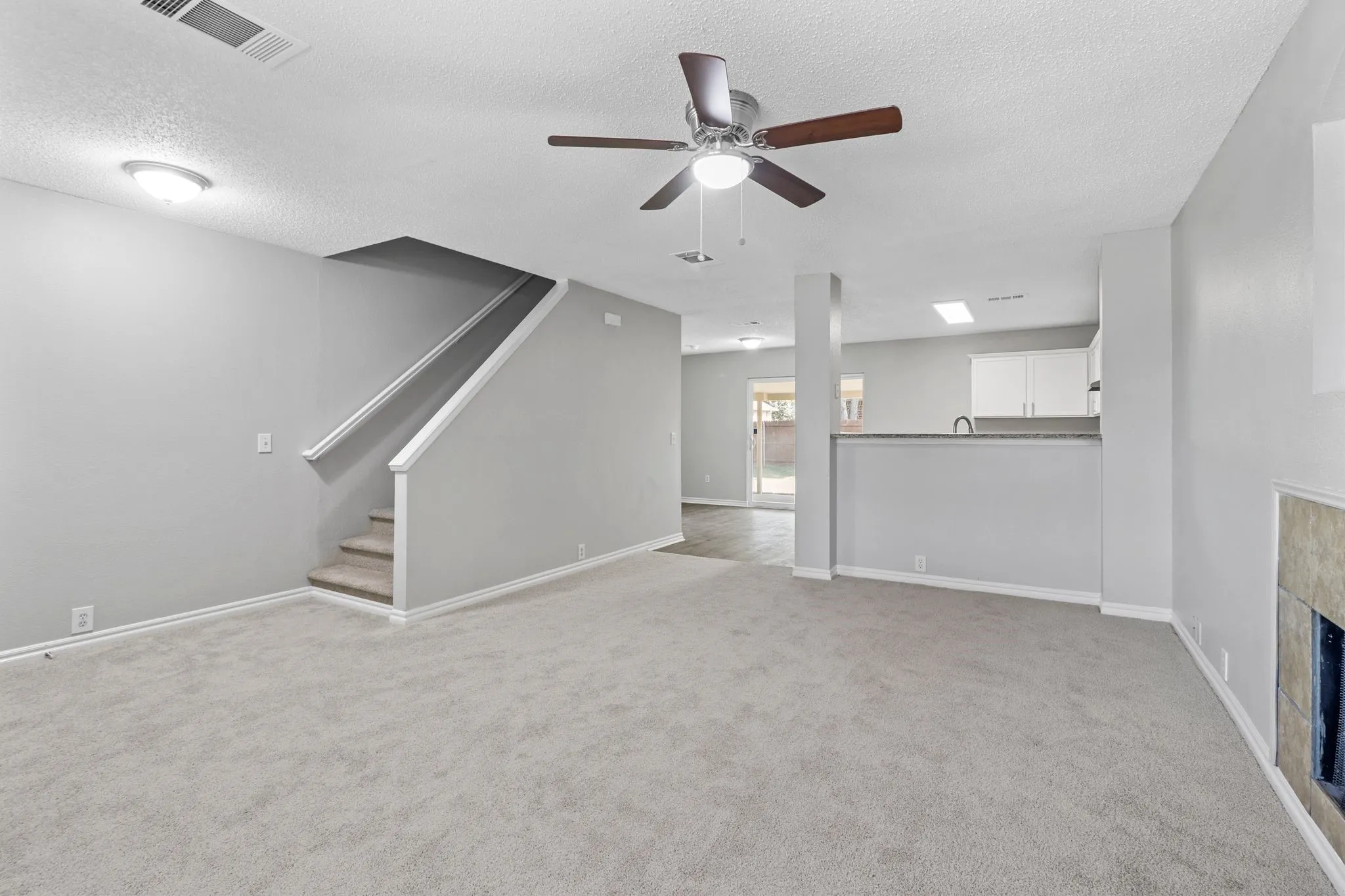 Single Family Residence For Rent in Denton County , 3100 Spenrock Court, Denton, Texas 76210, 4 Bedroom, 3 Bathroom, 2 Garage spaces, 2,460 Sqft, built in 2000, mls#21378299, Real Estate Agent in Denton, Homes For Rent in Denton county, Homes For Rent in Denton, Realtor in Denton Texas, Real Estate Brokerage Independent Realty Texas, Luminita Cordes Realtor