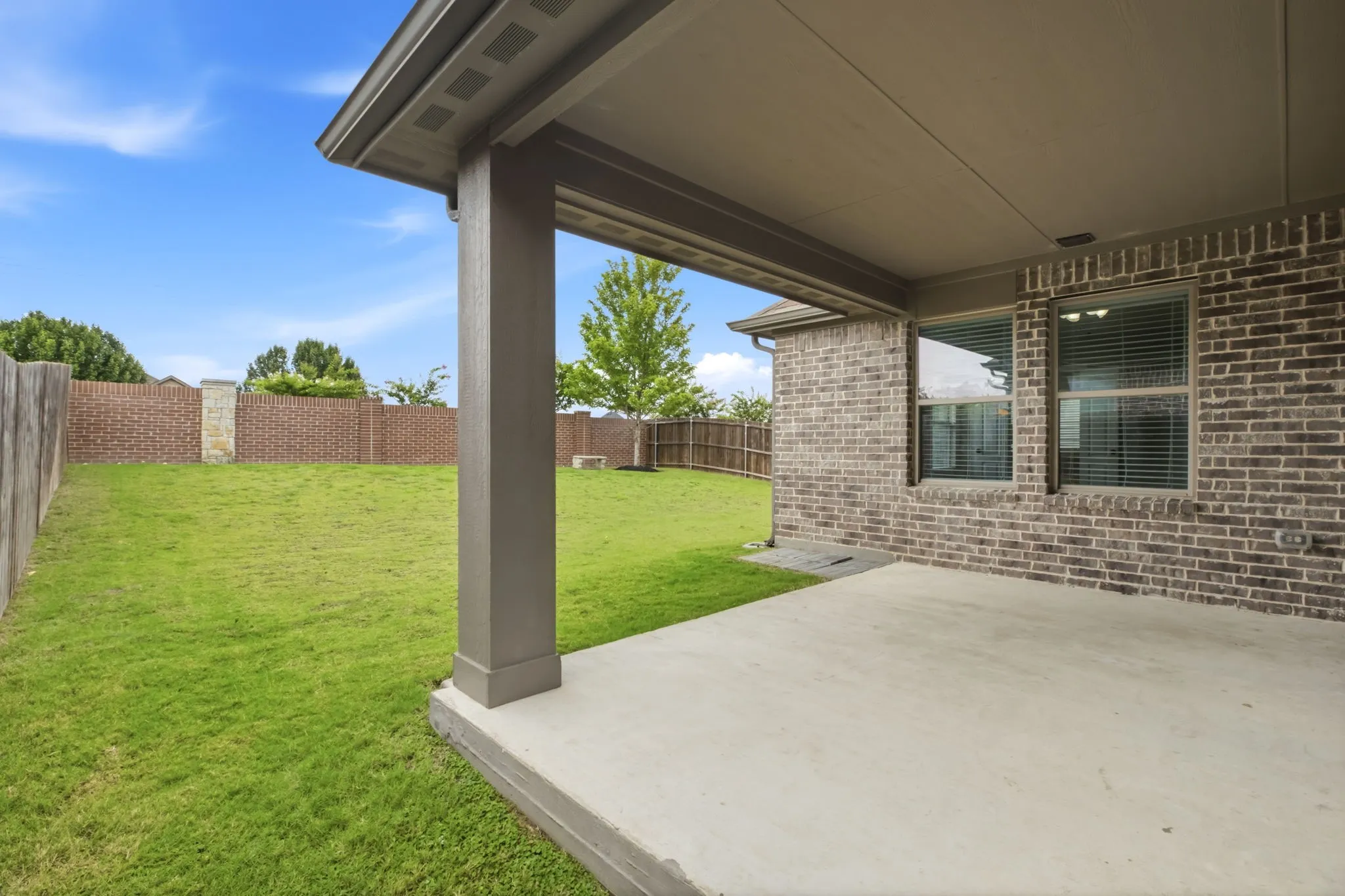 Single Family Residence For Rent in Collin County , 2115 Victoria Lane, Princeton, Texas 75407, 4 Bedroom, 2 Bathroom, 2 Garage spaces, 1,964 Sqft, built in 2019, mls#21377928, Real Estate Agent in Princeton, Homes For Rent in Collin county, Homes For Rent in Princeton, Realtor in Princeton Texas, Real Estate Brokerage Independent Realty Texas, Luminita Cordes Realtor