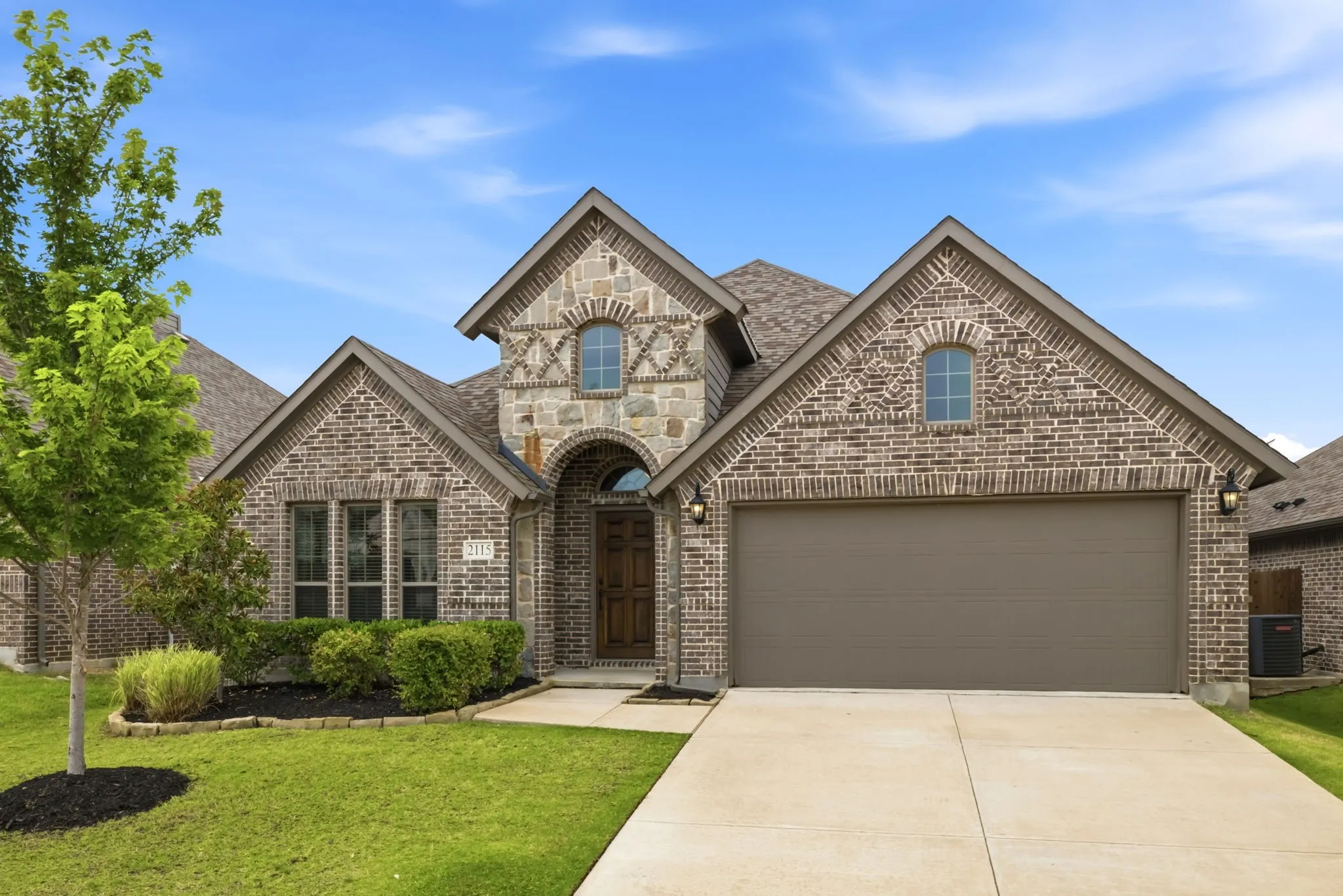 Single Family Residence For Rent in Collin County , 2115 Victoria Lane, Princeton, Texas 75407, 4 Bedroom, 2 Bathroom, 2 Garage spaces, 1,964 Sqft, built in 2019, mls#21377928, Real Estate Agent in Princeton, Homes For Rent in Collin county, Homes For Rent in Princeton, Realtor in Princeton Texas, Real Estate Brokerage Independent Realty Texas, Luminita Cordes Realtor