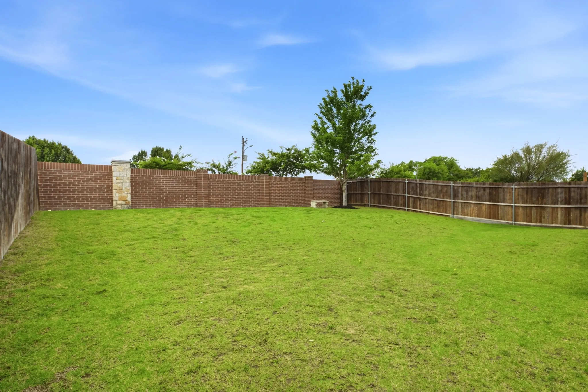 Single Family Residence For Rent in Collin County , 2115 Victoria Lane, Princeton, Texas 75407, 4 Bedroom, 2 Bathroom, 2 Garage spaces, 1,964 Sqft, built in 2019, mls#21377928, Real Estate Agent in Princeton, Homes For Rent in Collin county, Homes For Rent in Princeton, Realtor in Princeton Texas, Real Estate Brokerage Independent Realty Texas, Luminita Cordes Realtor