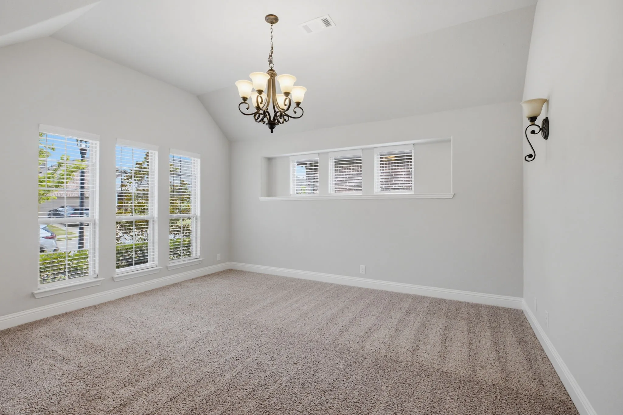 Single Family Residence For Rent in Collin County , 2115 Victoria Lane, Princeton, Texas 75407, 4 Bedroom, 2 Bathroom, 2 Garage spaces, 1,964 Sqft, built in 2019, mls#21377928, Real Estate Agent in Princeton, Homes For Rent in Collin county, Homes For Rent in Princeton, Realtor in Princeton Texas, Real Estate Brokerage Independent Realty Texas, Luminita Cordes Realtor