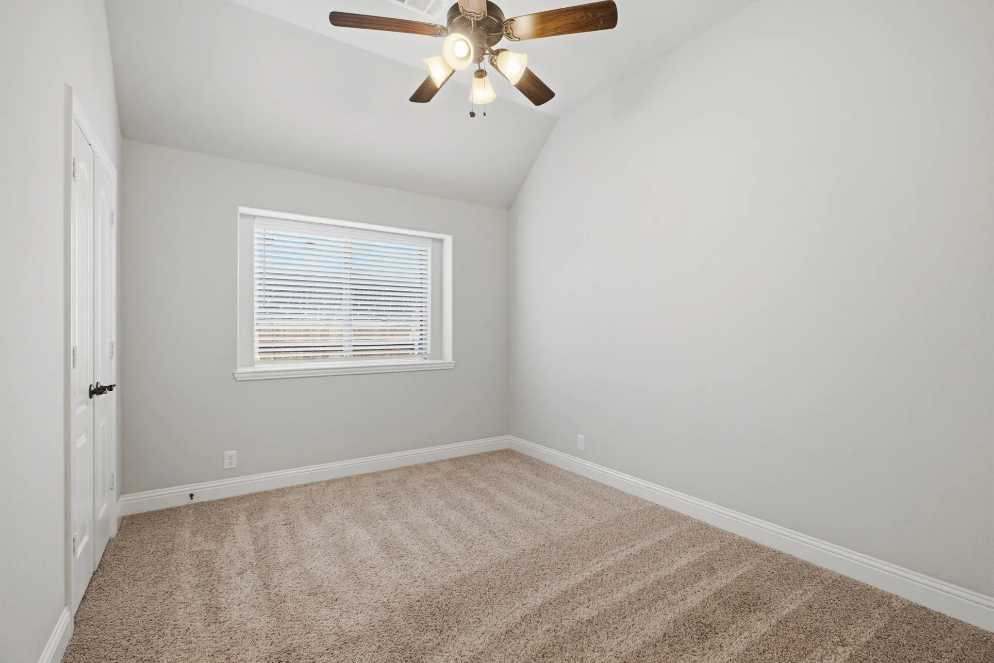 Single Family Residence For Rent in Collin County , 2115 Victoria Lane, Princeton, Texas 75407, 4 Bedroom, 2 Bathroom, 2 Garage spaces, 1,964 Sqft, built in 2019, mls#21377928, Real Estate Agent in Princeton, Homes For Rent in Collin county, Homes For Rent in Princeton, Realtor in Princeton Texas, Real Estate Brokerage Independent Realty Texas, Luminita Cordes Realtor