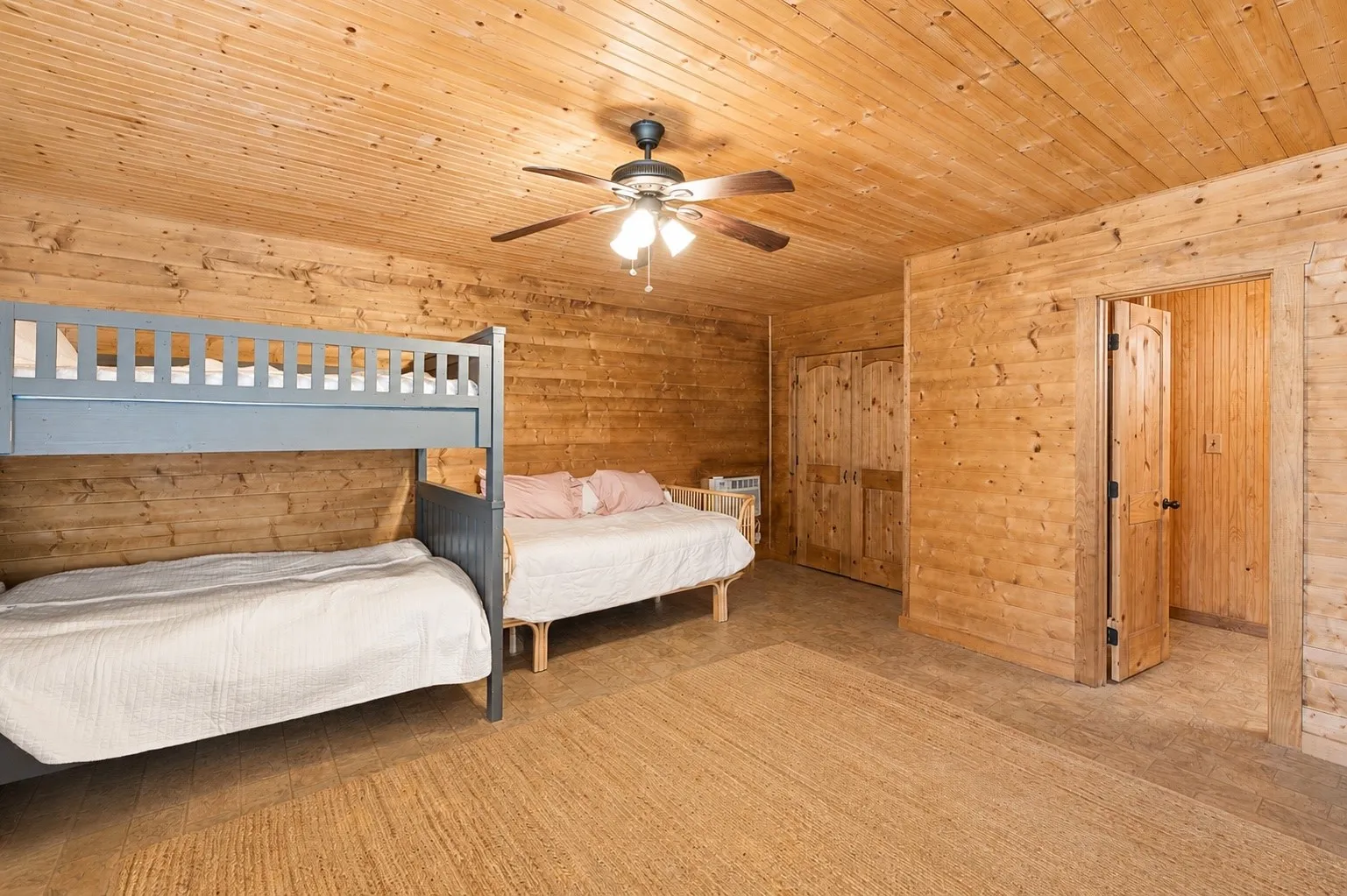 Single Family Residence For Sale in Franklin (TX) County , 303 Palo Duro Street, Scroggins, Texas 75480, 3 Bedroom, 1 Bathroom, Garage spaces, 1,290 Sqft, built in 1987, mls#21377553, Real Estate Agent in Scroggins, Homes For Sale in Franklin (TX) county, Homes For Sale in Scroggins, Realtor in Scroggins Texas, Real Estate Brokerage Independent Realty Texas, Luminita Cordes Realtor