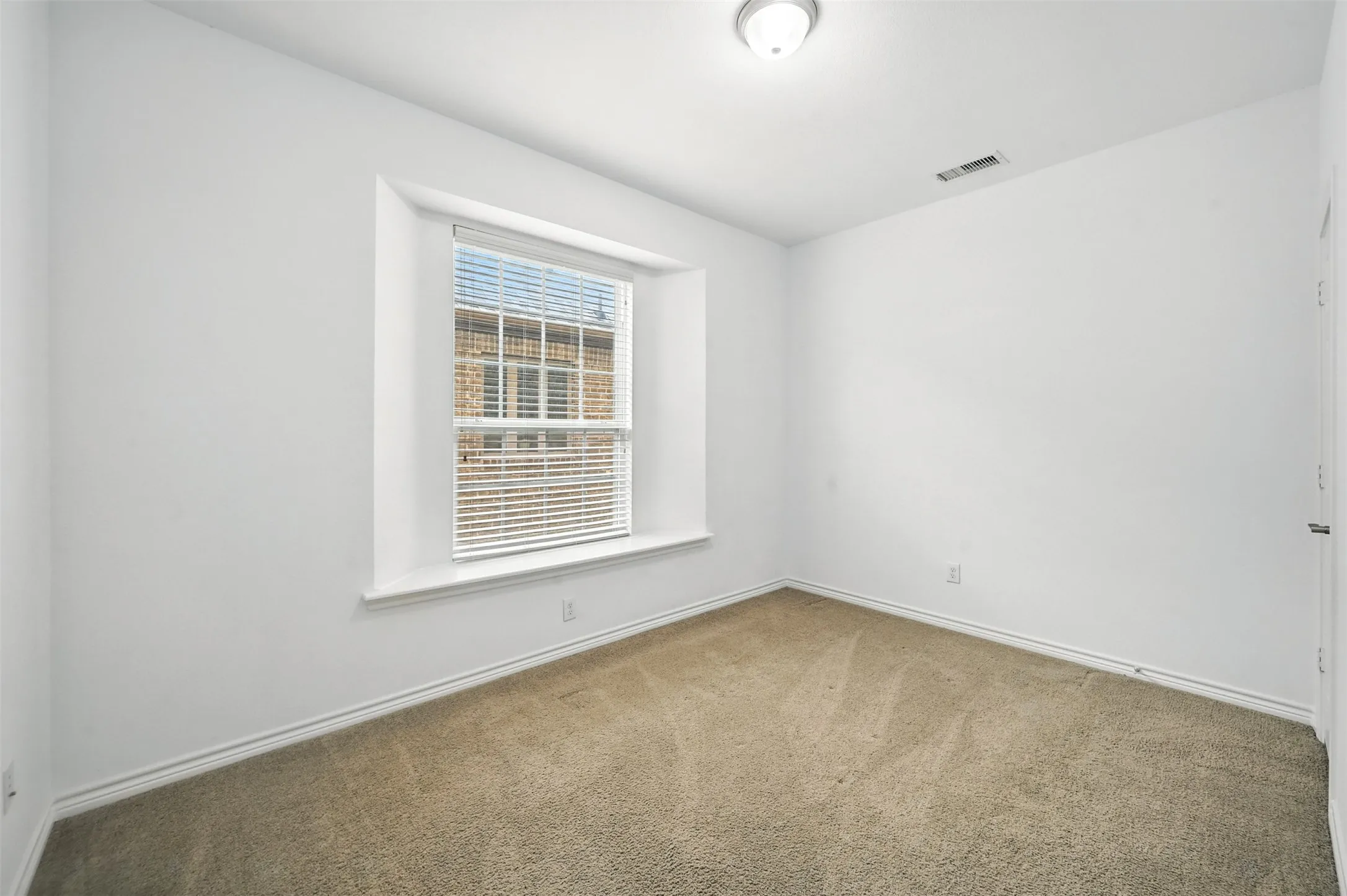 Single Family Residence For Rent in Tarrant County , 8549 Meadow Sweet Lane, Fort Worth, Texas 76123, 5 Bedroom, 3 Bathroom, 2 Garage spaces, 2,776 Sqft, built in 2011, mls#21378304, Real Estate Agent in Fort Worth, Homes For Rent in Tarrant county, Homes For Rent in Fort Worth, Realtor in Fort Worth Texas, Real Estate Brokerage Independent Realty Texas, Luminita Cordes Realtor