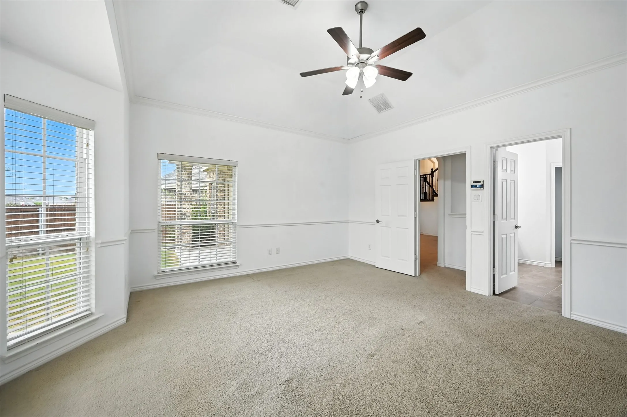 Single Family Residence For Rent in Tarrant County , 8549 Meadow Sweet Lane, Fort Worth, Texas 76123, 5 Bedroom, 3 Bathroom, 2 Garage spaces, 2,776 Sqft, built in 2011, mls#21378304, Real Estate Agent in Fort Worth, Homes For Rent in Tarrant county, Homes For Rent in Fort Worth, Realtor in Fort Worth Texas, Real Estate Brokerage Independent Realty Texas, Luminita Cordes Realtor