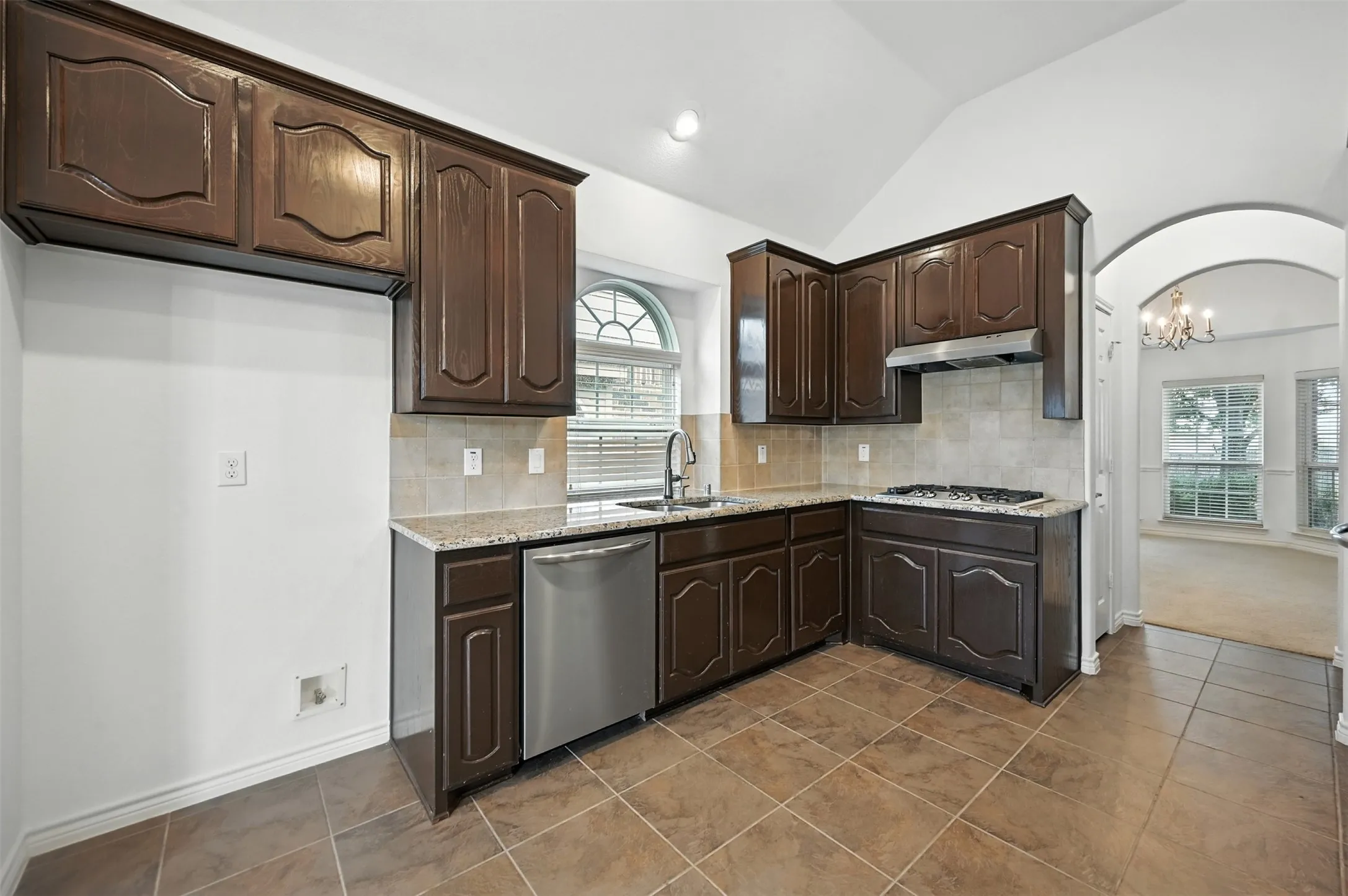 Single Family Residence For Rent in Tarrant County , 8549 Meadow Sweet Lane, Fort Worth, Texas 76123, 5 Bedroom, 3 Bathroom, 2 Garage spaces, 2,776 Sqft, built in 2011, mls#21378304, Real Estate Agent in Fort Worth, Homes For Rent in Tarrant county, Homes For Rent in Fort Worth, Realtor in Fort Worth Texas, Real Estate Brokerage Independent Realty Texas, Luminita Cordes Realtor