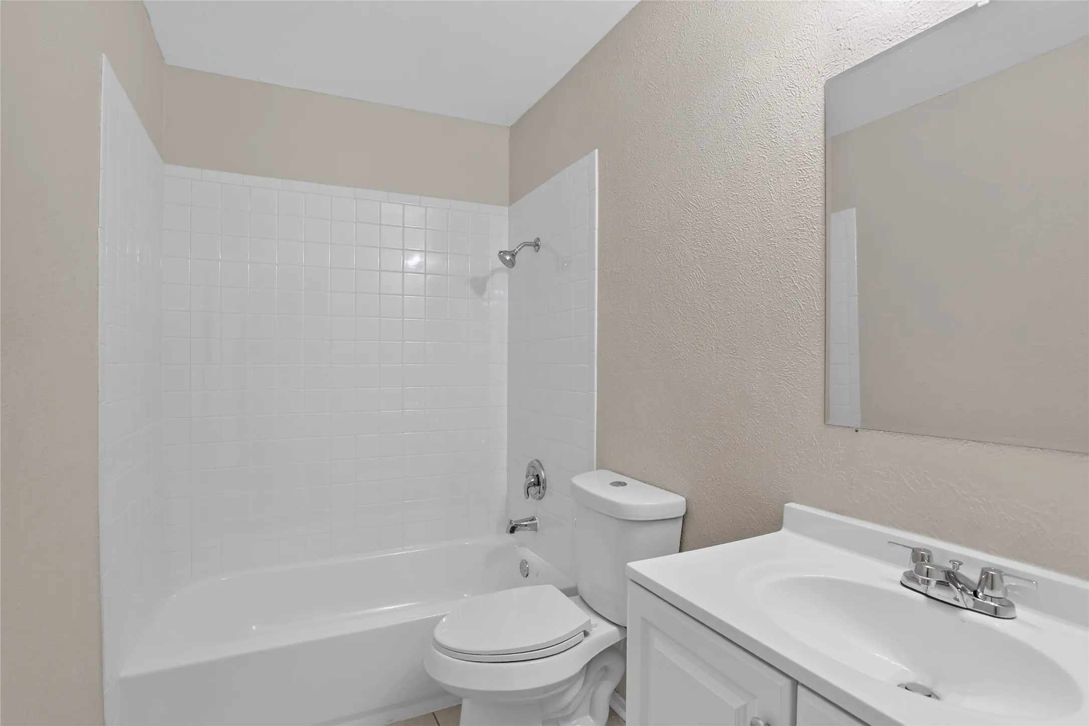 Single Family Residence For Rent in Tarrant County , 5518 Sarasota Drive, Arlington, Texas 76017, 3 Bedroom, 2 Bathroom, 2 Garage spaces, 1,180 Sqft, built in 1978, mls#21377193, Real Estate Agent in Arlington, Homes For Rent in Tarrant county, Homes For Rent in Arlington, Realtor in Arlington Texas, Real Estate Brokerage Independent Realty Texas, Luminita Cordes Realtor