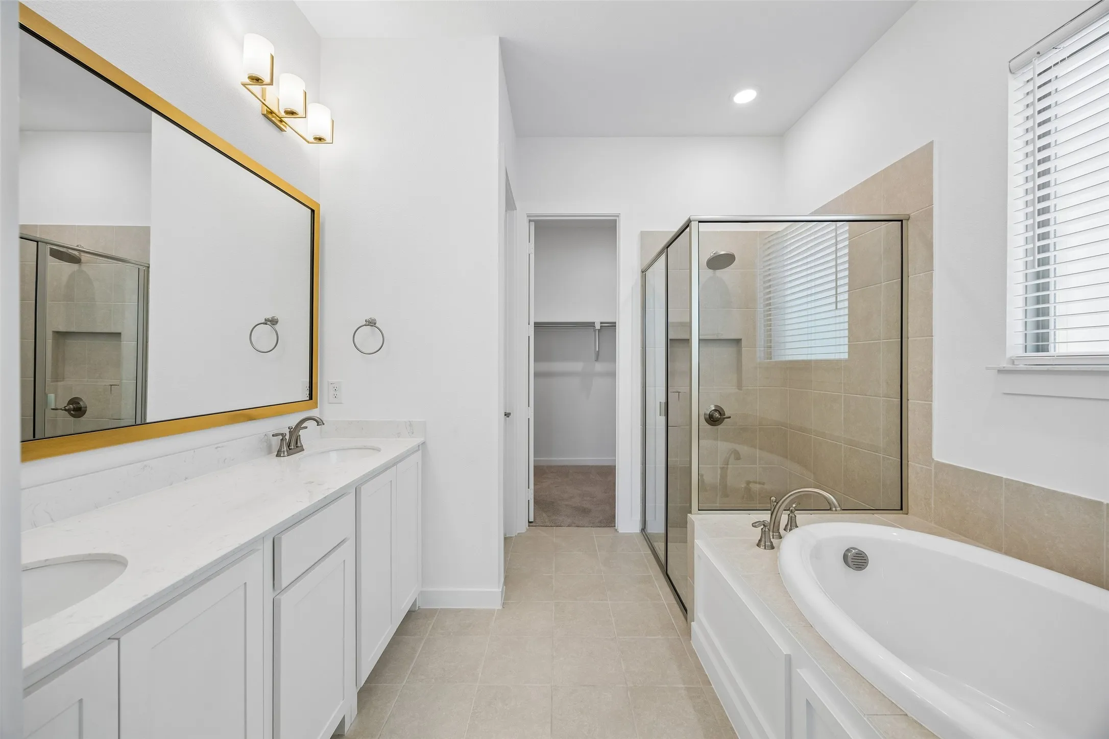 Single Family Residence For Sale in Collin County , 708 Kendall Lane, Celina, Texas 75009, 3 Bedroom, 3 Bathroom, 2 Garage spaces, 2,390 Sqft, built in 2024, mls#21377093, Real Estate Agent in Celina, Homes For Sale in Collin county, Homes For Sale in Celina, Realtor in Celina Texas, Real Estate Brokerage Independent Realty Texas, Luminita Cordes Realtor