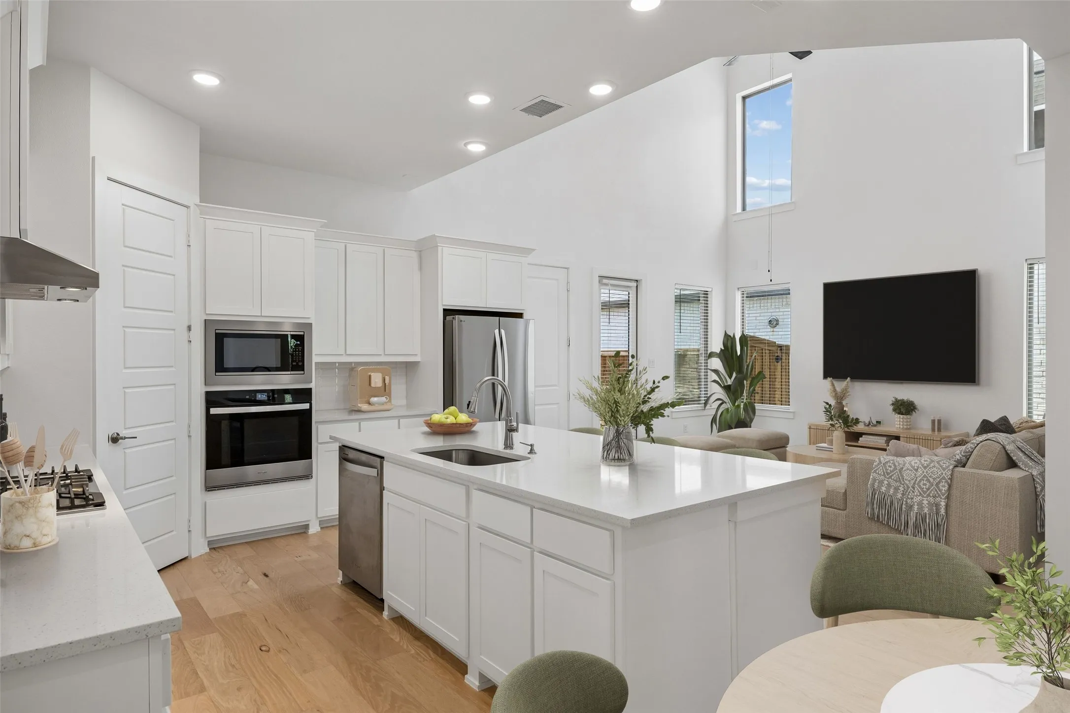 Single Family Residence For Sale in Collin County , 708 Kendall Lane, Celina, Texas 75009, 3 Bedroom, 3 Bathroom, 2 Garage spaces, 2,390 Sqft, built in 2024, mls#21377093, Real Estate Agent in Celina, Homes For Sale in Collin county, Homes For Sale in Celina, Realtor in Celina Texas, Real Estate Brokerage Independent Realty Texas, Luminita Cordes Realtor