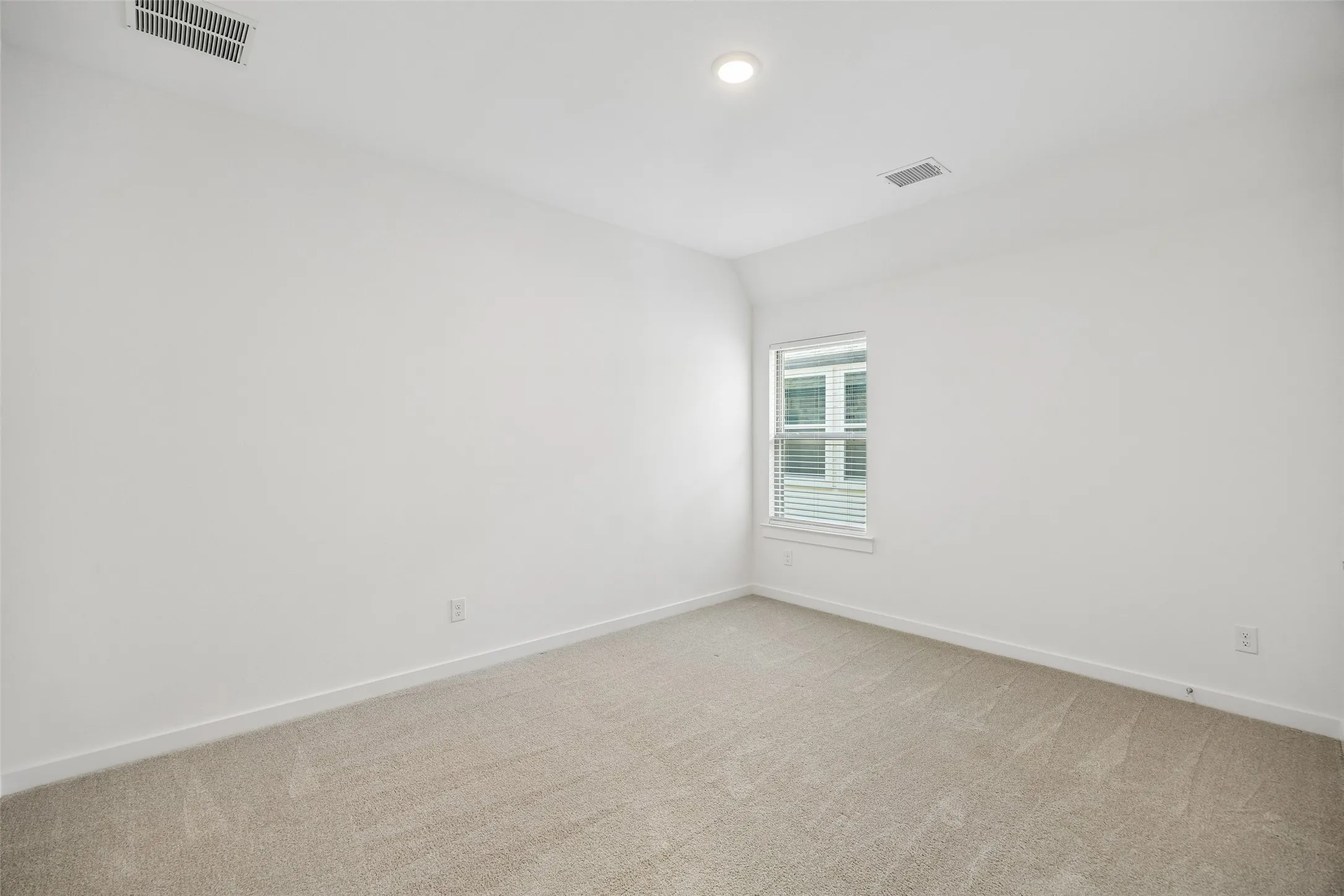 Single Family Residence For Sale in Collin County , 708 Kendall Lane, Celina, Texas 75009, 3 Bedroom, 3 Bathroom, 2 Garage spaces, 2,390 Sqft, built in 2024, mls#21377093, Real Estate Agent in Celina, Homes For Sale in Collin county, Homes For Sale in Celina, Realtor in Celina Texas, Real Estate Brokerage Independent Realty Texas, Luminita Cordes Realtor