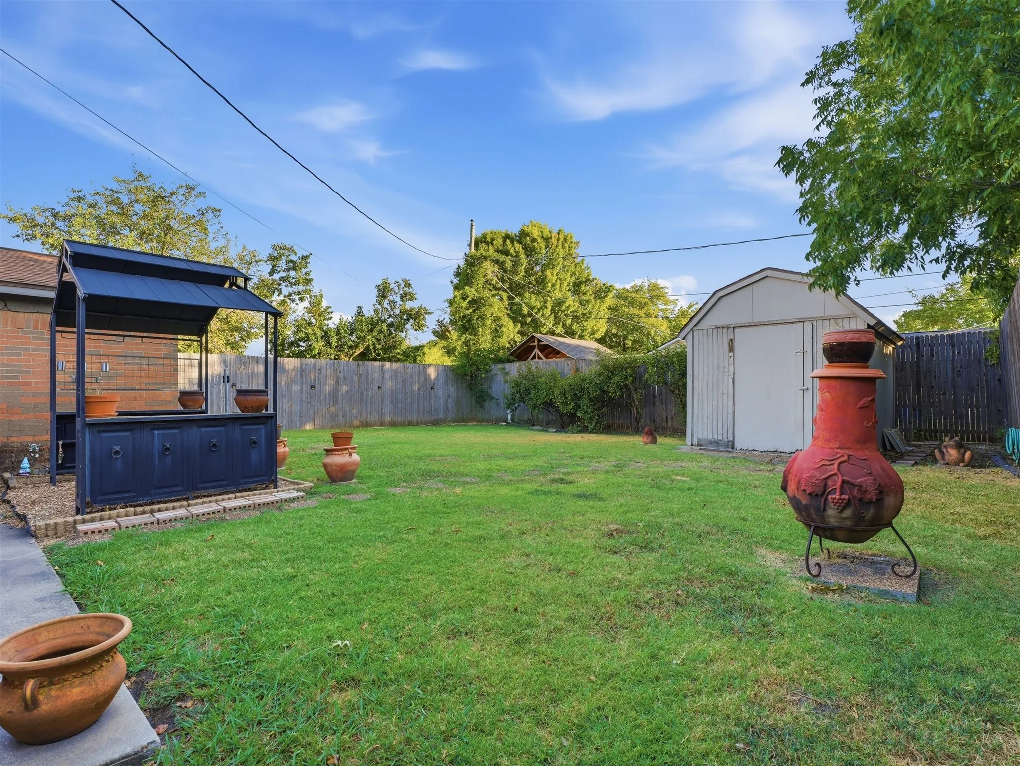 Single Family Residence For Sale in Tarrant County , 7228 Oldham Place, North Richland Hills, Texas 76182, 3 Bedroom, 2 Bathroom, 2 Garage spaces, 1,277 Sqft, built in 1972, mls#21375273, Real Estate Agent in North Richland Hills, Homes For Sale in Tarrant county, Homes For Sale in North Richland Hills, Realtor in North Richland Hills Texas, Real Estate Brokerage Independent Realty Texas, Luminita Cordes Realtor