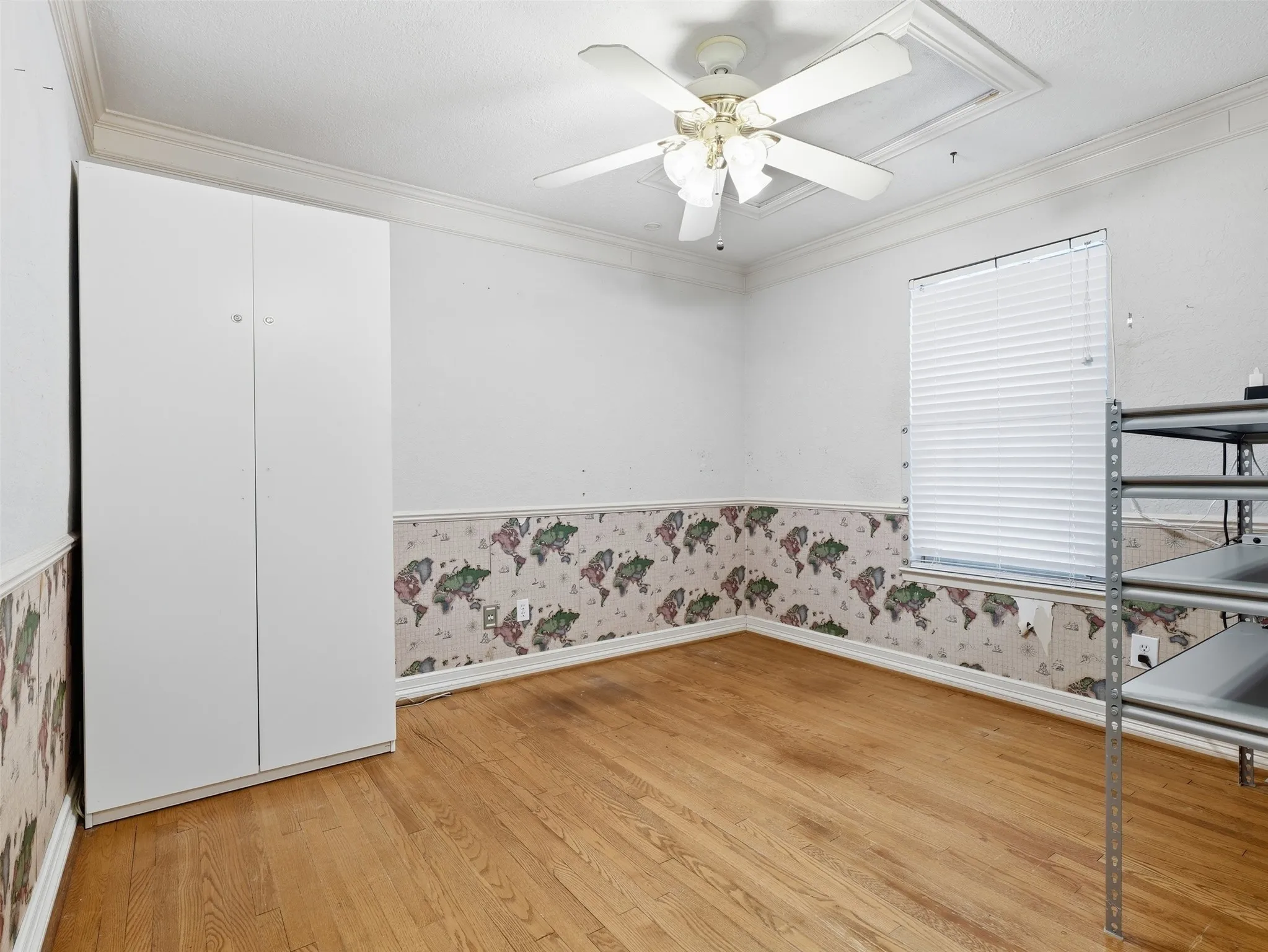 Single Family Residence For Sale in Tarrant County , 7228 Oldham Place, North Richland Hills, Texas 76182, 3 Bedroom, 2 Bathroom, 2 Garage spaces, 1,277 Sqft, built in 1972, mls#21375273, Real Estate Agent in North Richland Hills, Homes For Sale in Tarrant county, Homes For Sale in North Richland Hills, Realtor in North Richland Hills Texas, Real Estate Brokerage Independent Realty Texas, Luminita Cordes Realtor