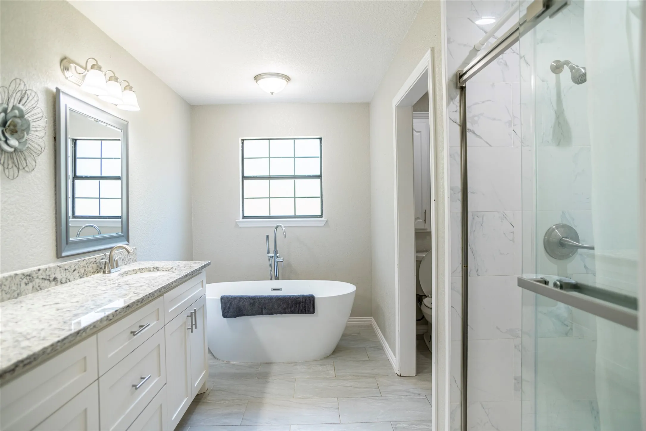 Single Family Residence For Sale in Wise County , 696 Indian Trail, Decatur, Texas 76234, 4 Bedroom, 3 Bathroom, 2 Garage spaces, 2,895 Sqft, built in 1997, mls#21378187, Real Estate Agent in Decatur, Homes For Sale in Wise county, Homes For Sale in Decatur, Realtor in Decatur Texas, Real Estate Brokerage Independent Realty Texas, Luminita Cordes Realtor