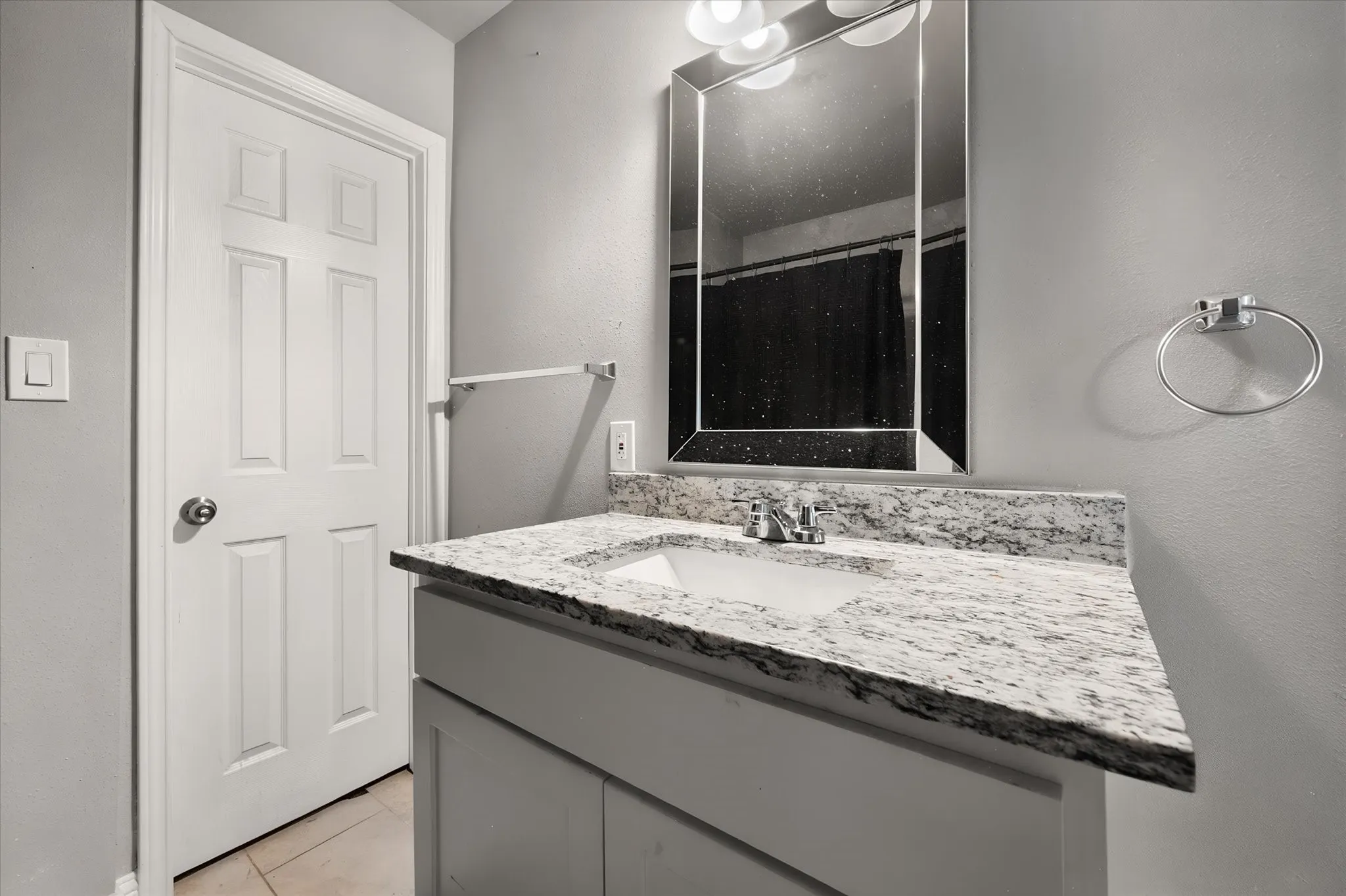 Single Family Residence For Sale in Navarro County , 304 T A Carroll Avenue, Corsicana, Texas 75110, 3 Bedroom, 3 Bathroom, Garage spaces, 1,176 Sqft, built in 1940, mls#21378317, Real Estate Agent in Corsicana, Homes For Sale in Navarro county, Homes For Sale in Corsicana, Realtor in Corsicana Texas, Real Estate Brokerage Independent Realty Texas, Luminita Cordes Realtor